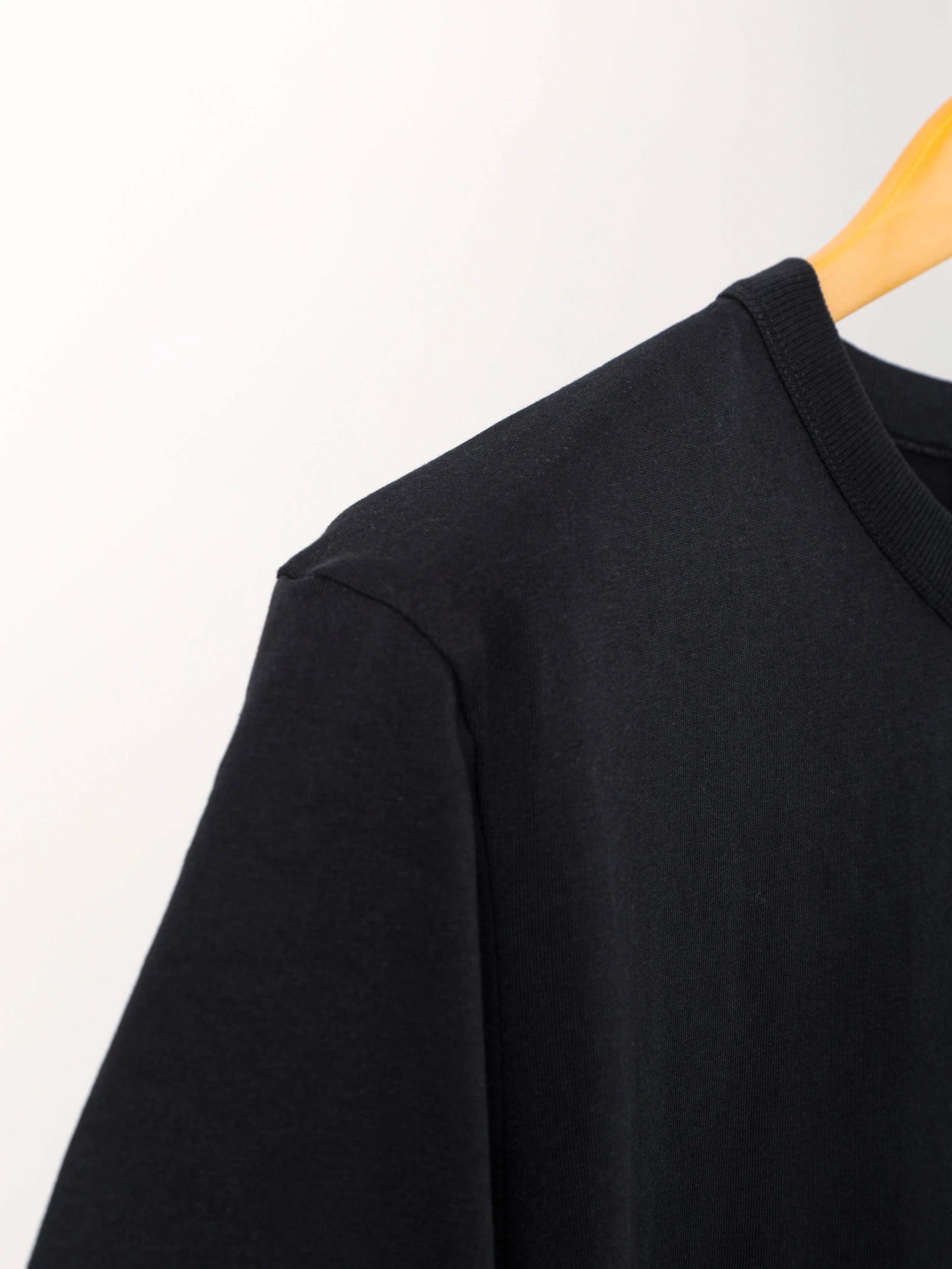 Item ID 8322 Lulu-1emon- Lulu -2025ss- Zhou Guanyu limited edition -32s-200 Gram su