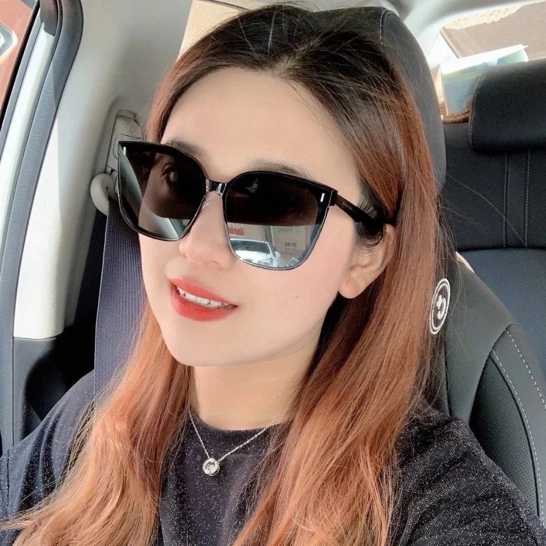 Item ID 8410 Gentleman Monster Sunglasses - Large frame classic versatile sunglasse