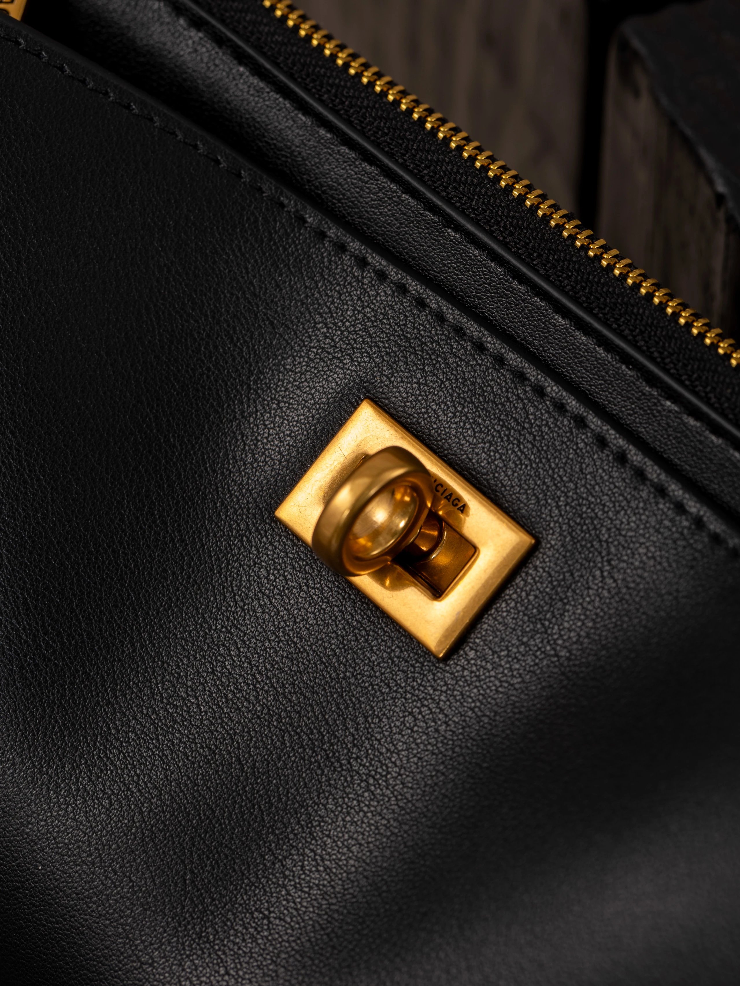 Item ID 8451 Balenc1aga Paris-2024s Redeo Series - Small Mahjong Bag - Imported Hea