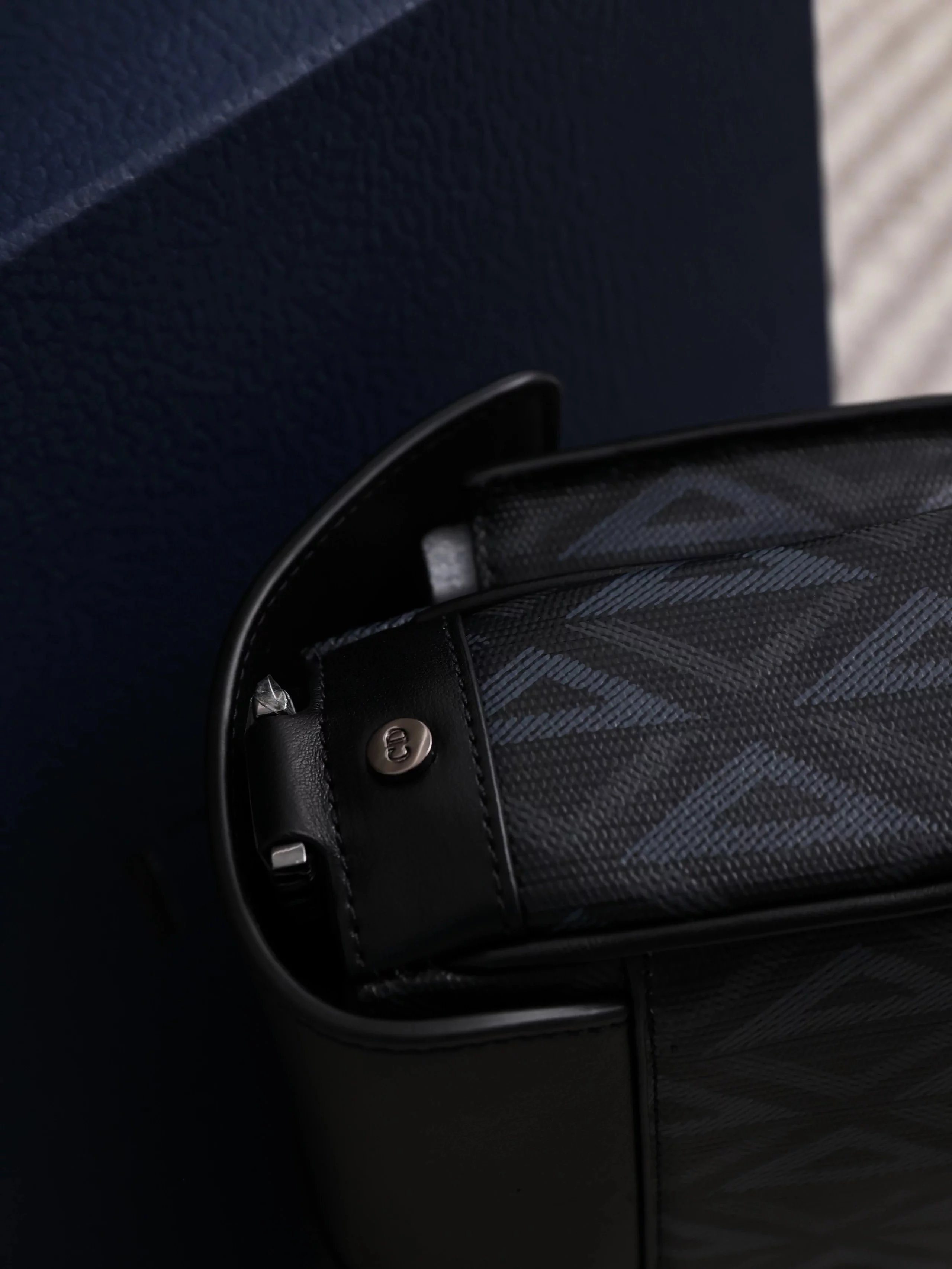 Item ID 8472 DIOR-Dio-2023 New Edition - Diamond CD Navy Blue - Diamond Pattern - C