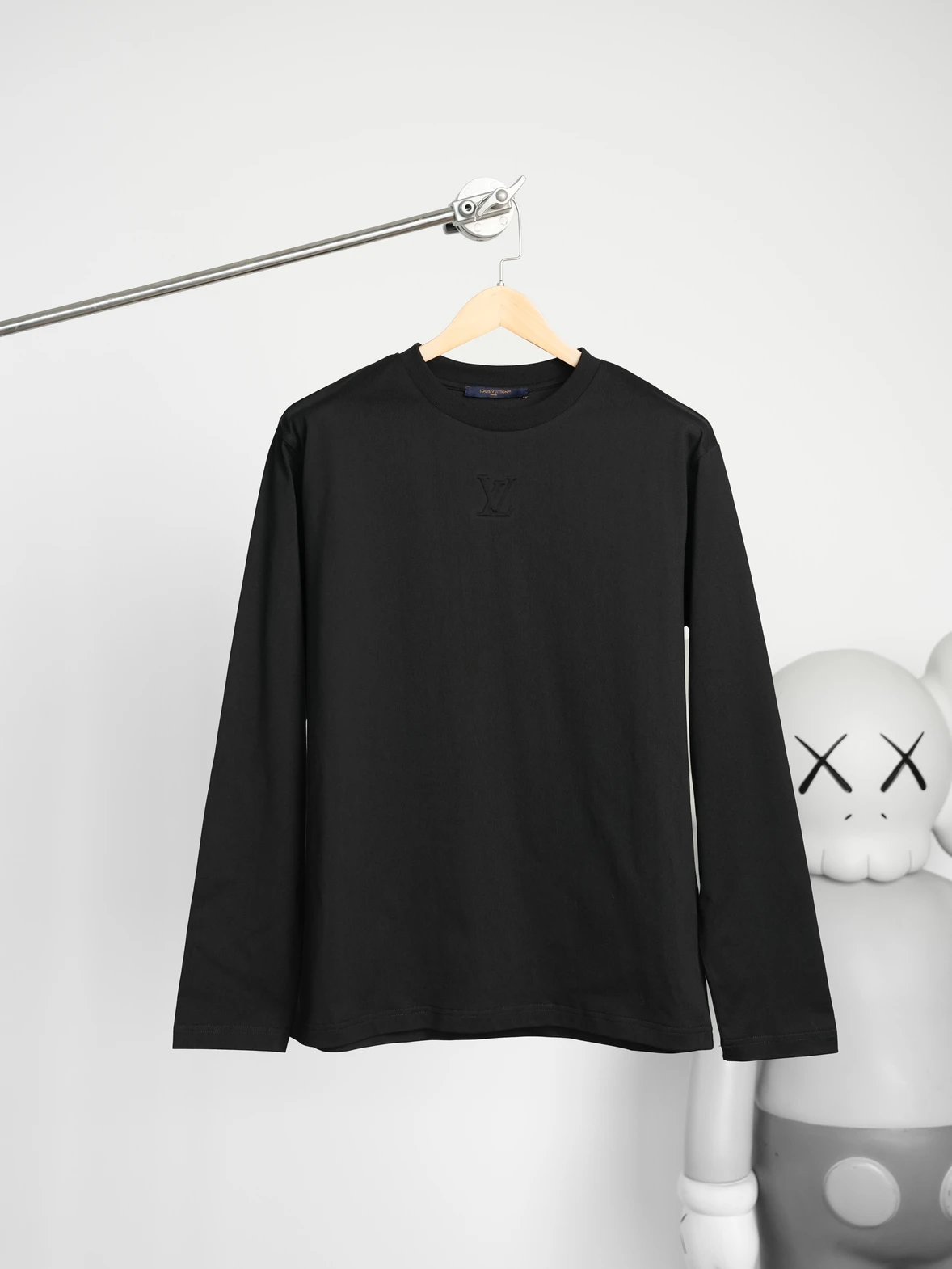 Item ID 8180 Embossed crew neck “32 Count combed long staple cotton smooth ”logo lo