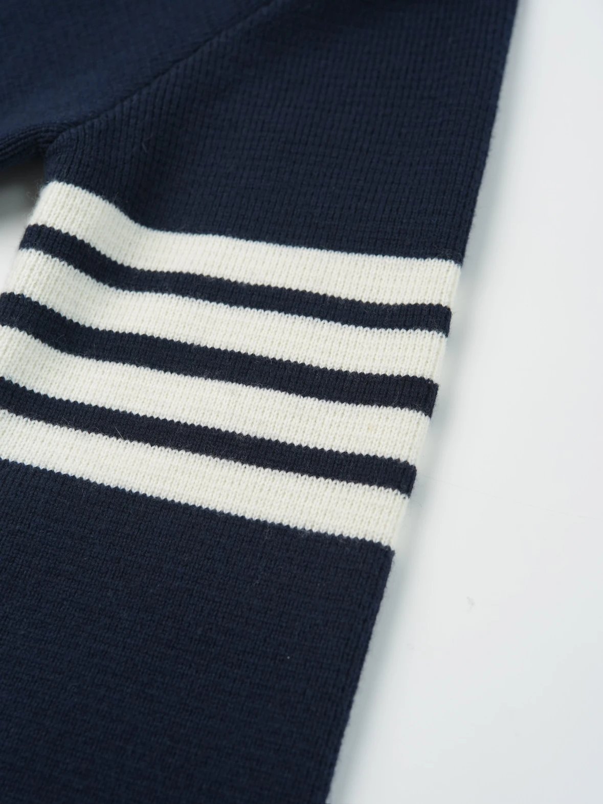 Item ID 8005 striped long sleeves single breasted V collared sweater