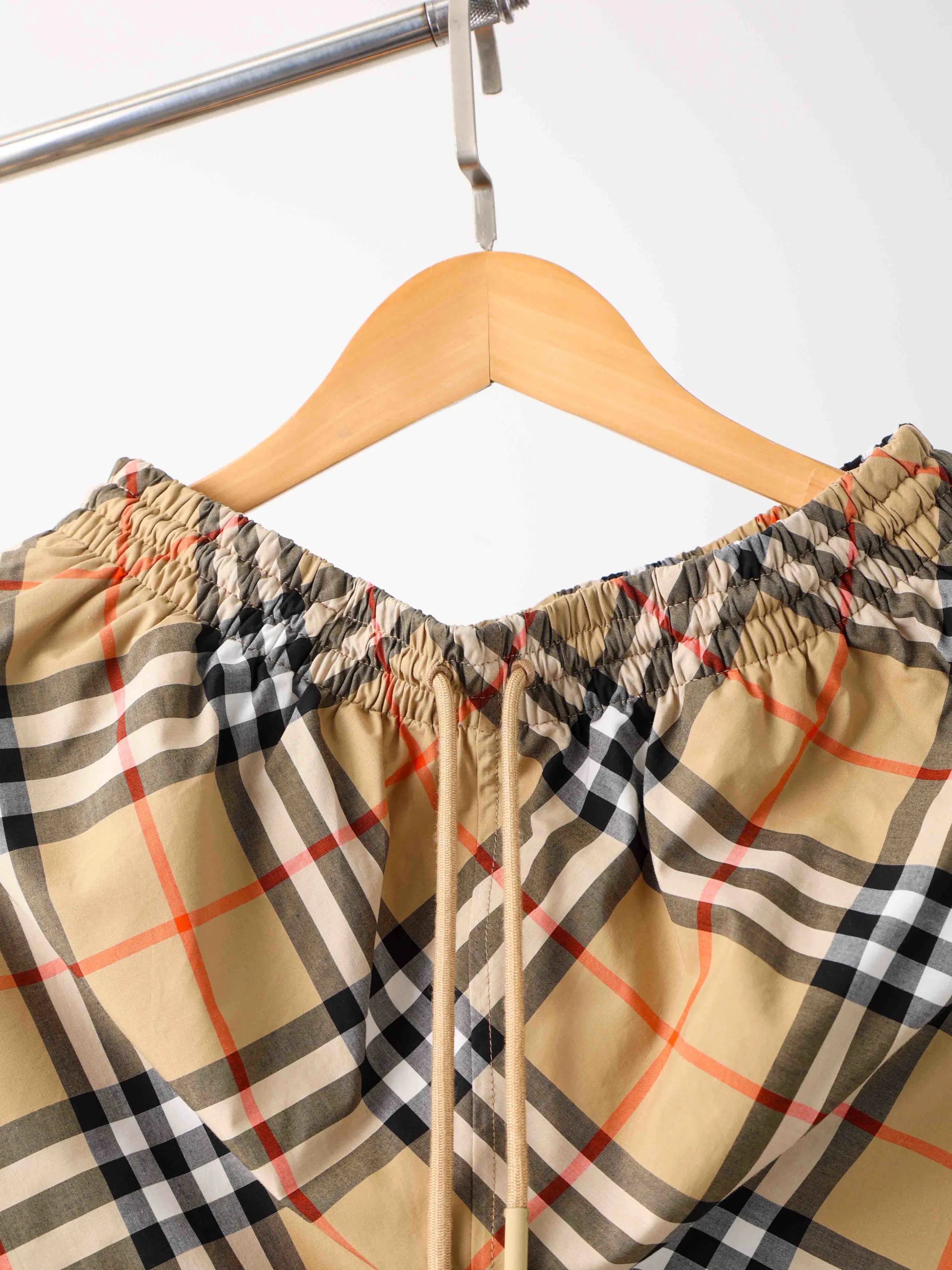 Item ID 8230 BBR Burberry - classic plaid shorts -“ Correct nylon fabric ”- Plaid a