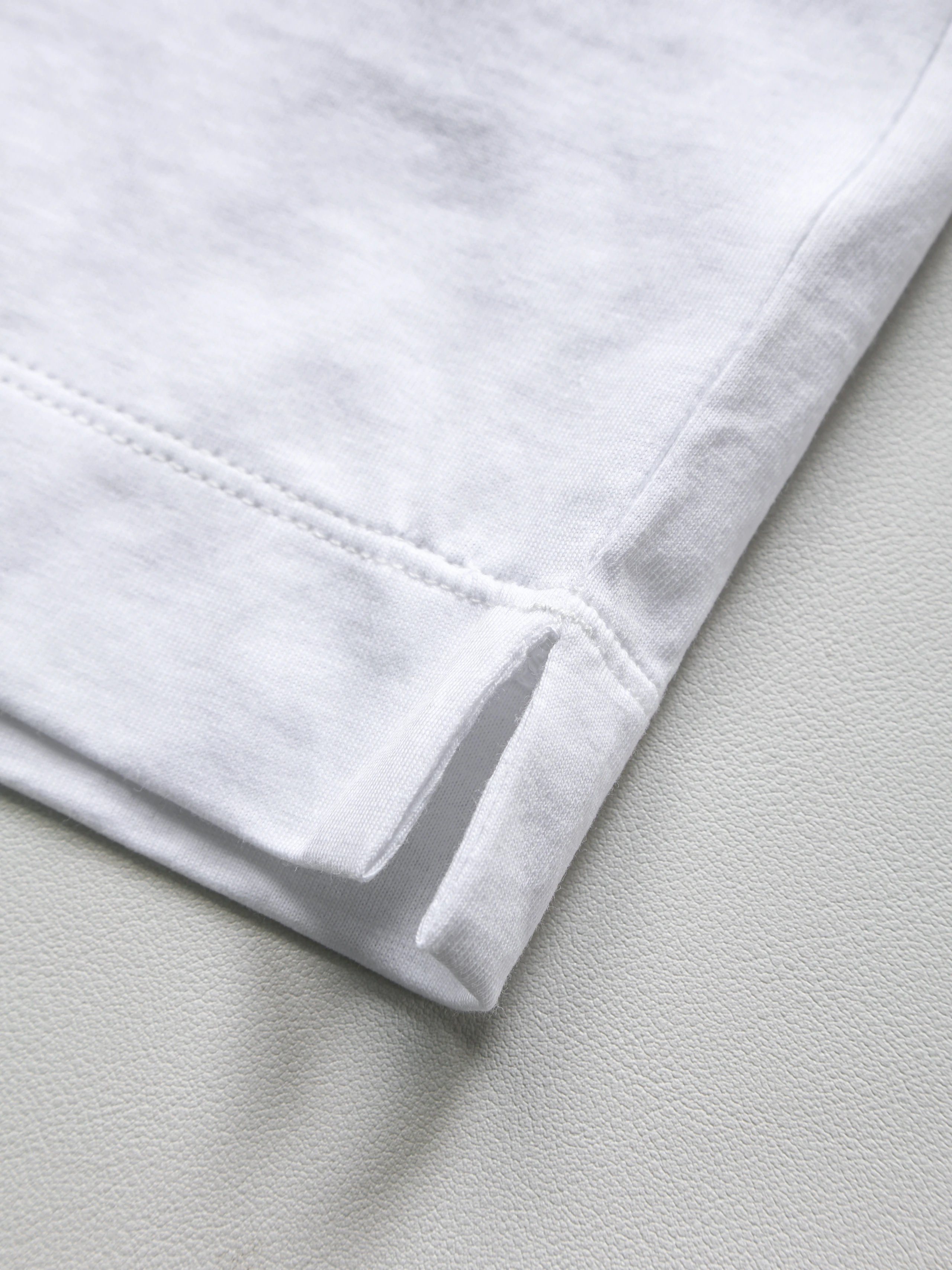 Item ID 8332 Zegn@- Jenia-2023S - Basic Satin Lightweight Short Sleeve -70s Lyocell