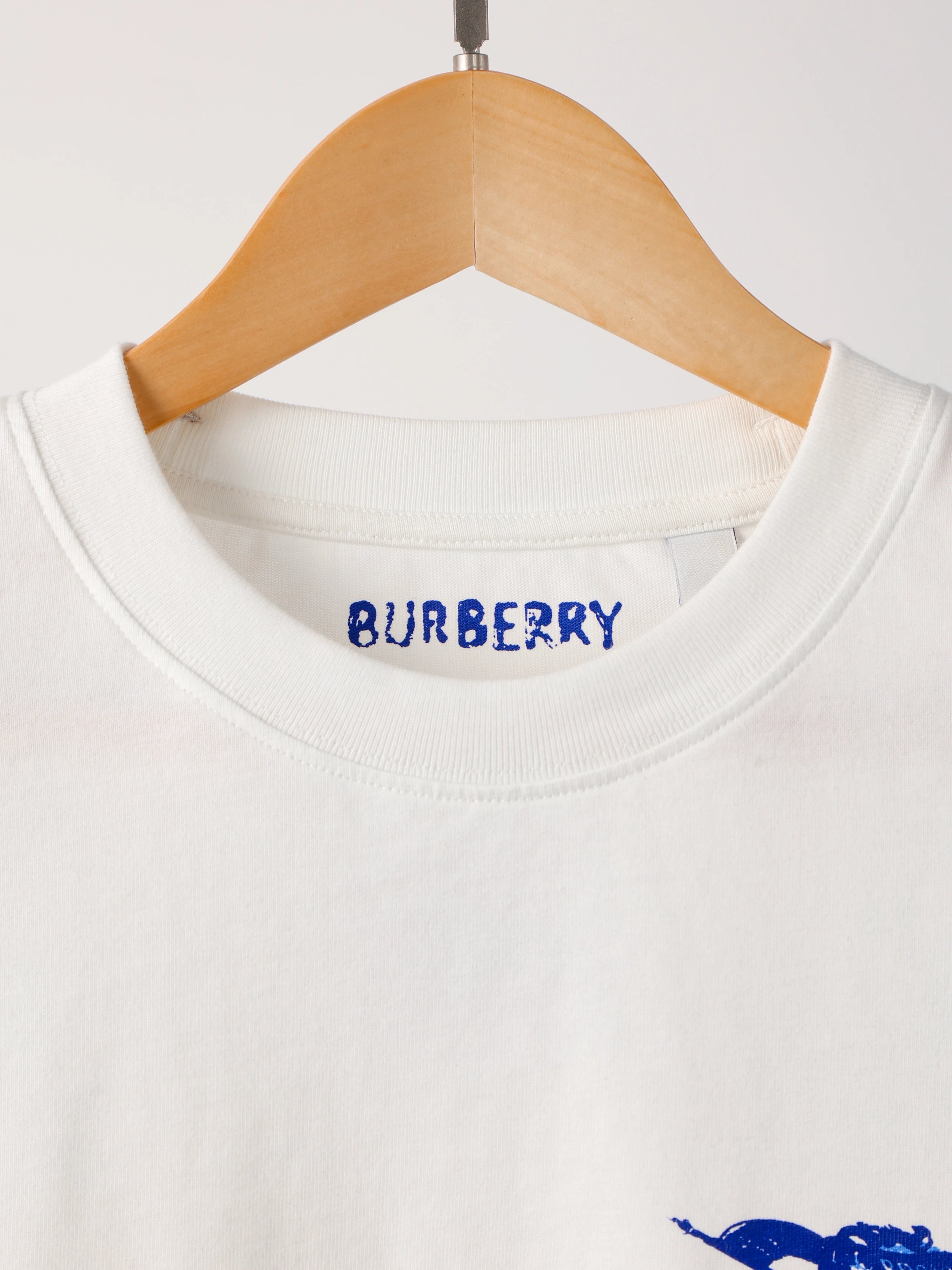 Item ID 8298 Burberr-BBR-2025ss- Shadow Double Blue War Horse Print Short Sleeve -