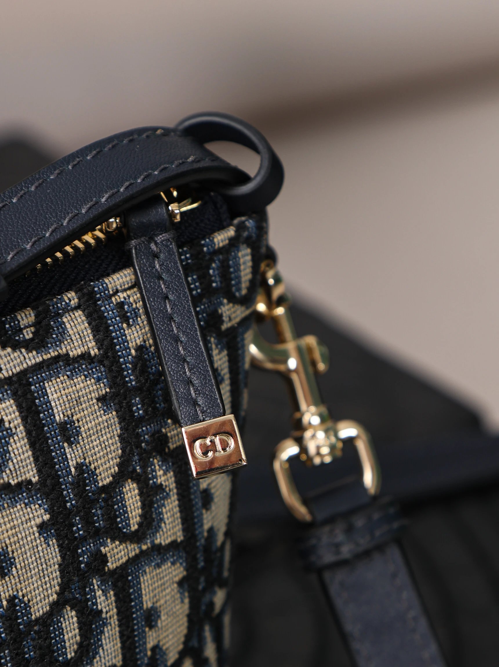 Item ID 8465 D10r-D Home -2024Ss-Oblique Vintage Collection - travel mod - lunch bo