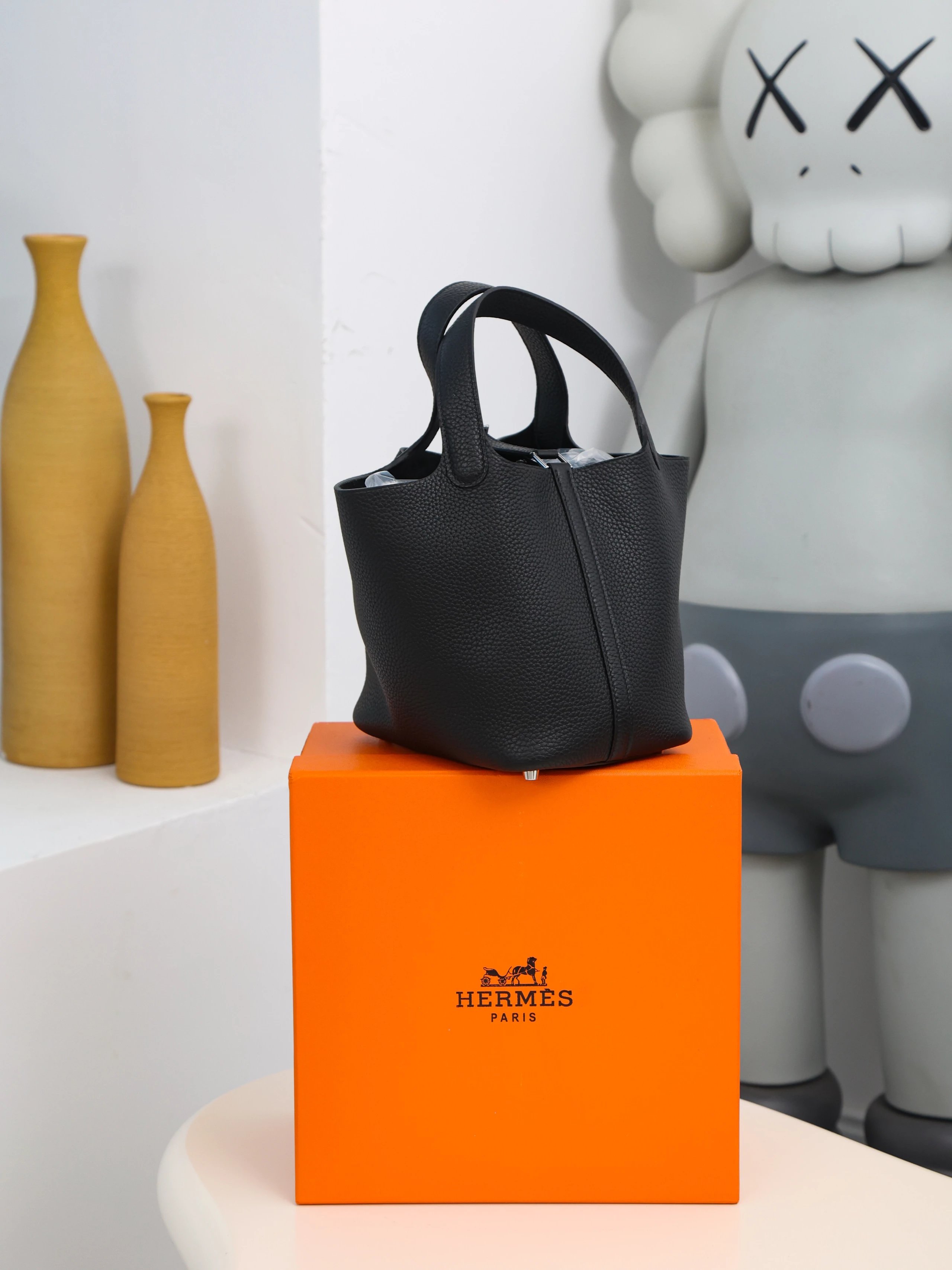 Item ID 8487 HERME3-Majia-Picoting-Lock-18- Gold Buckle - Calf Leather - Vegetable