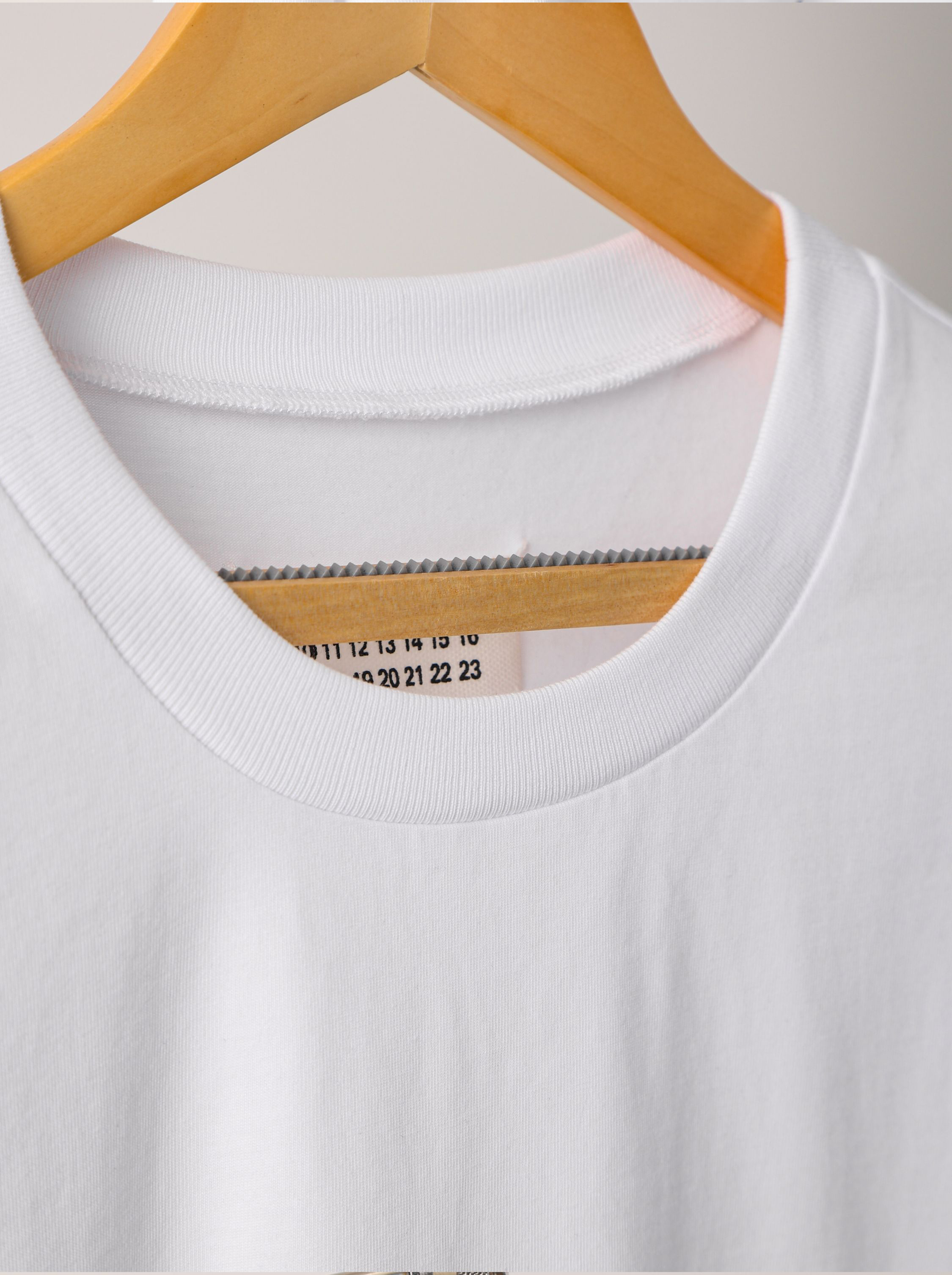 Item ID 8323 Ma1son-Margiala-2025ss-520 Limited Series - Blur Letter Printed Short