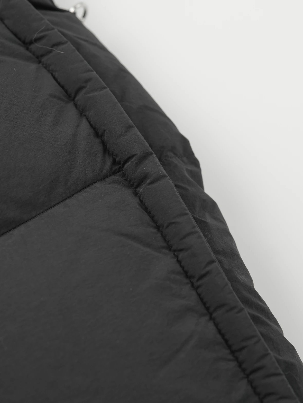 Item ID 8114 GENIUS-YAEL series -“90 white goose down ” Short double-zip adjustable