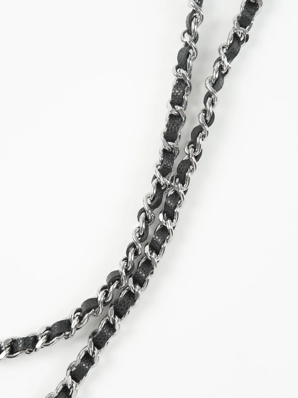 Item ID 8458 CHANE1- _Exclusive Hardware Details_ 25B Star Series Brand Logo Diamon