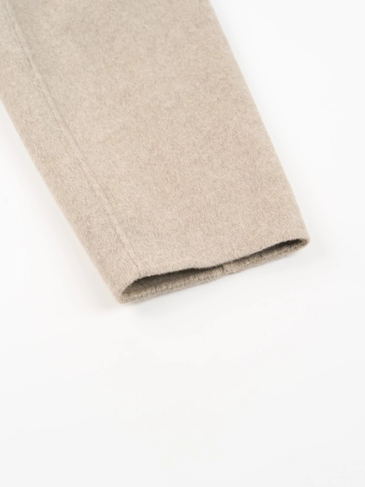 Item ID 8009 Acne-“92_6% wool ➕7_4% Cashmere ”SS25FW25 Solid color loose off should