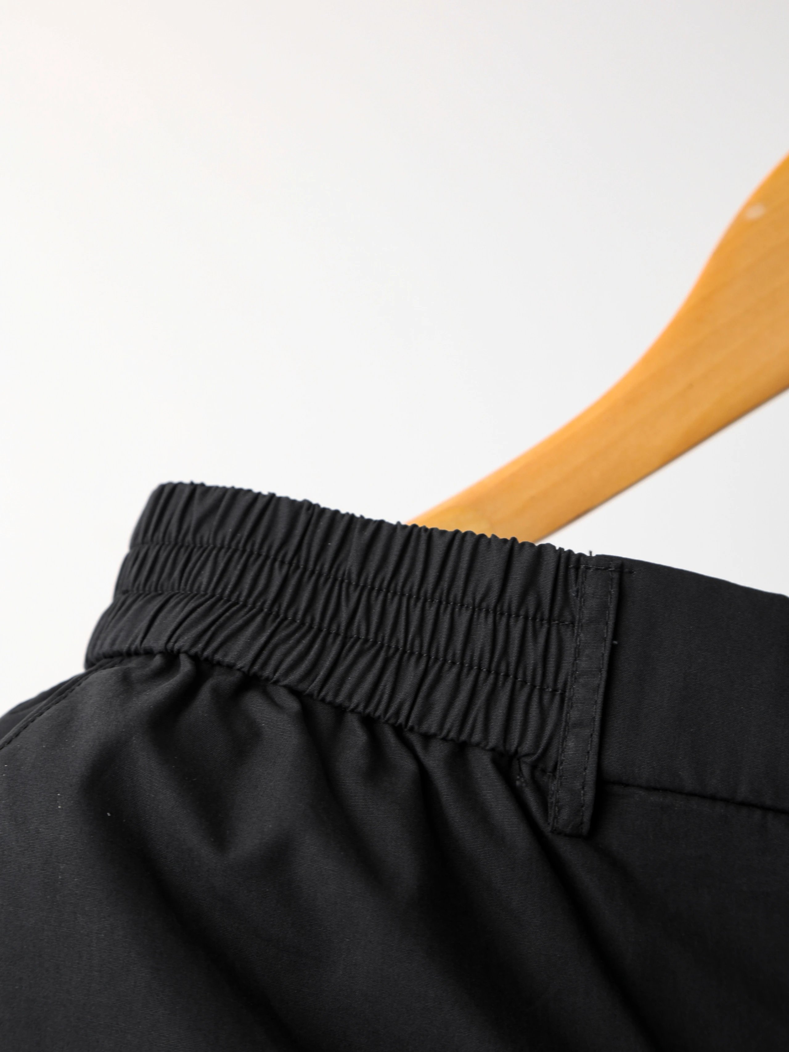 Item ID 8236 Fend1- Fendi -2025ss- Haute couture tencel cotton - back pocket embroi