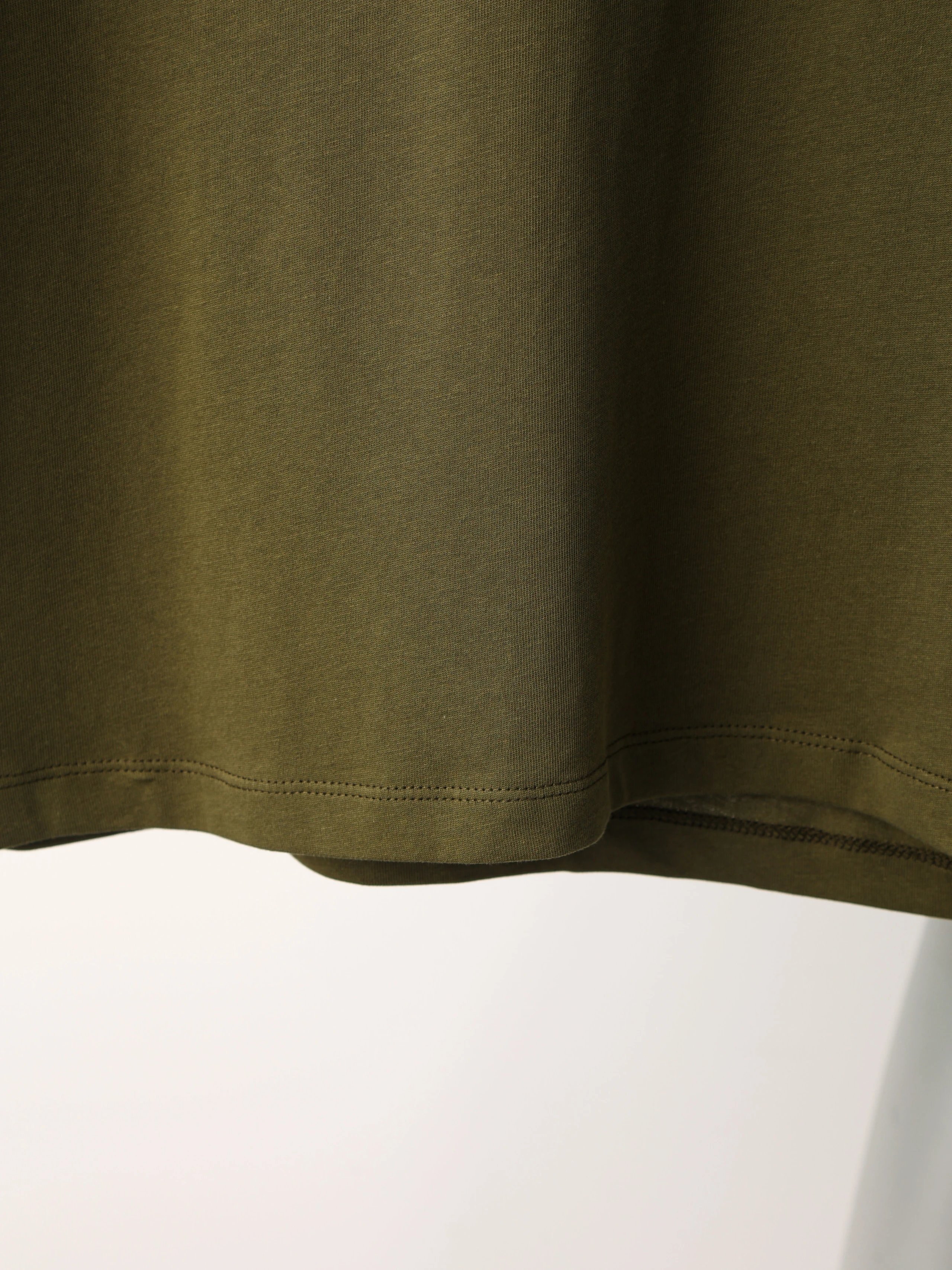 Item ID 8319 L0EWE-Roewe -2025s Pocket Embroidered Basic Round Neck Short Sleeve -