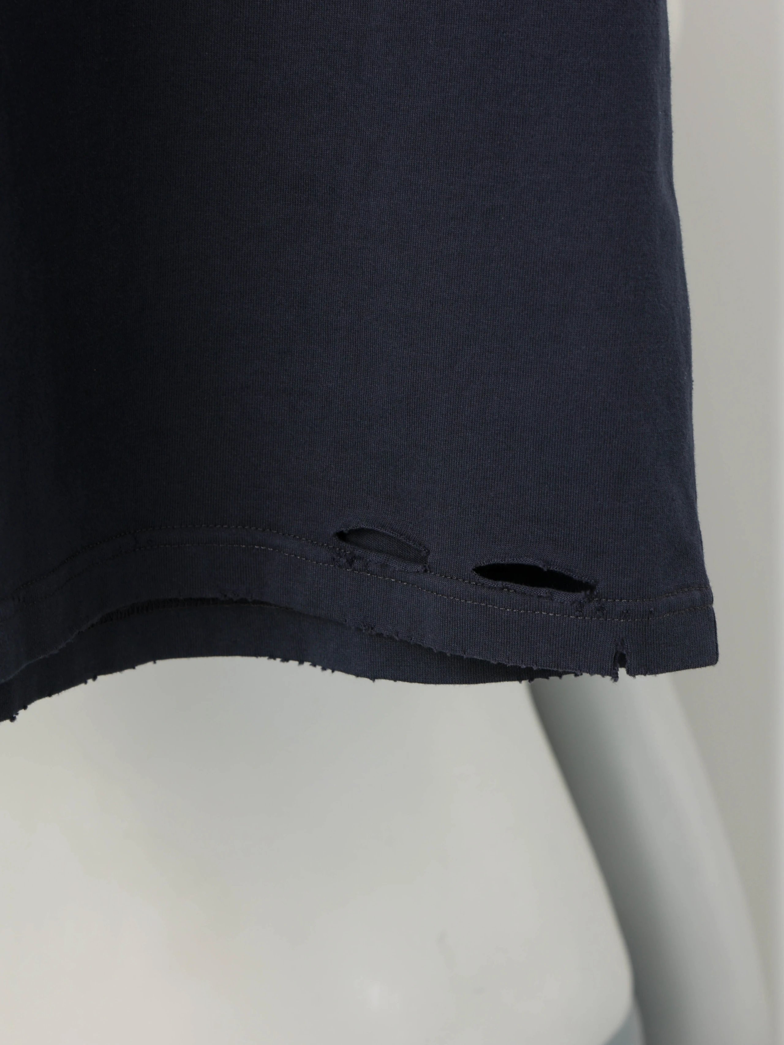 Item ID 8279 Balenc1aga - Paris-2025s - Sparkling Ink Graffiti Letter Printed Short