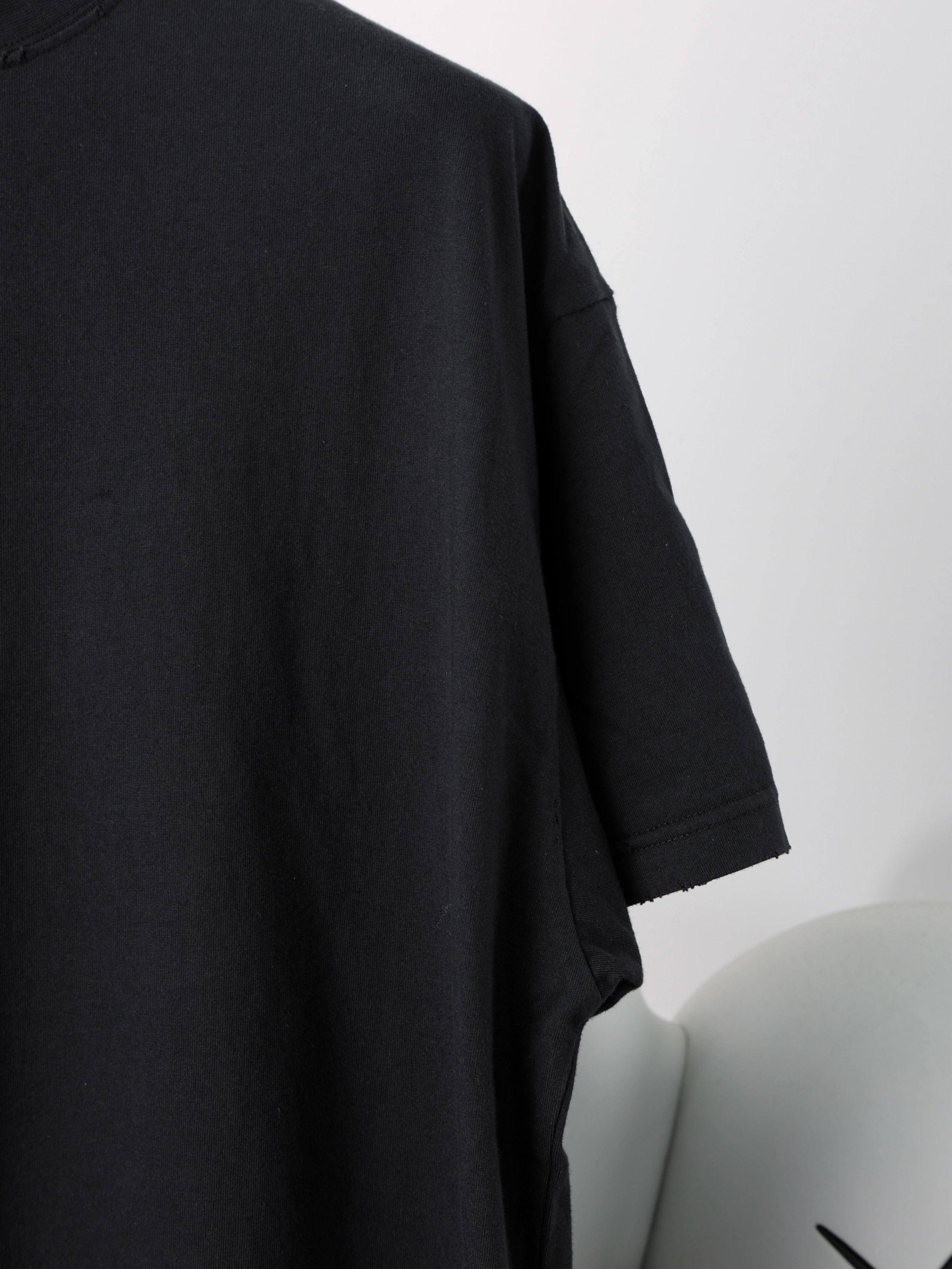 Item ID 8282 Balenc1aga- Paris -2025ss- Embossed Ink Mountain Oil Painting Letters