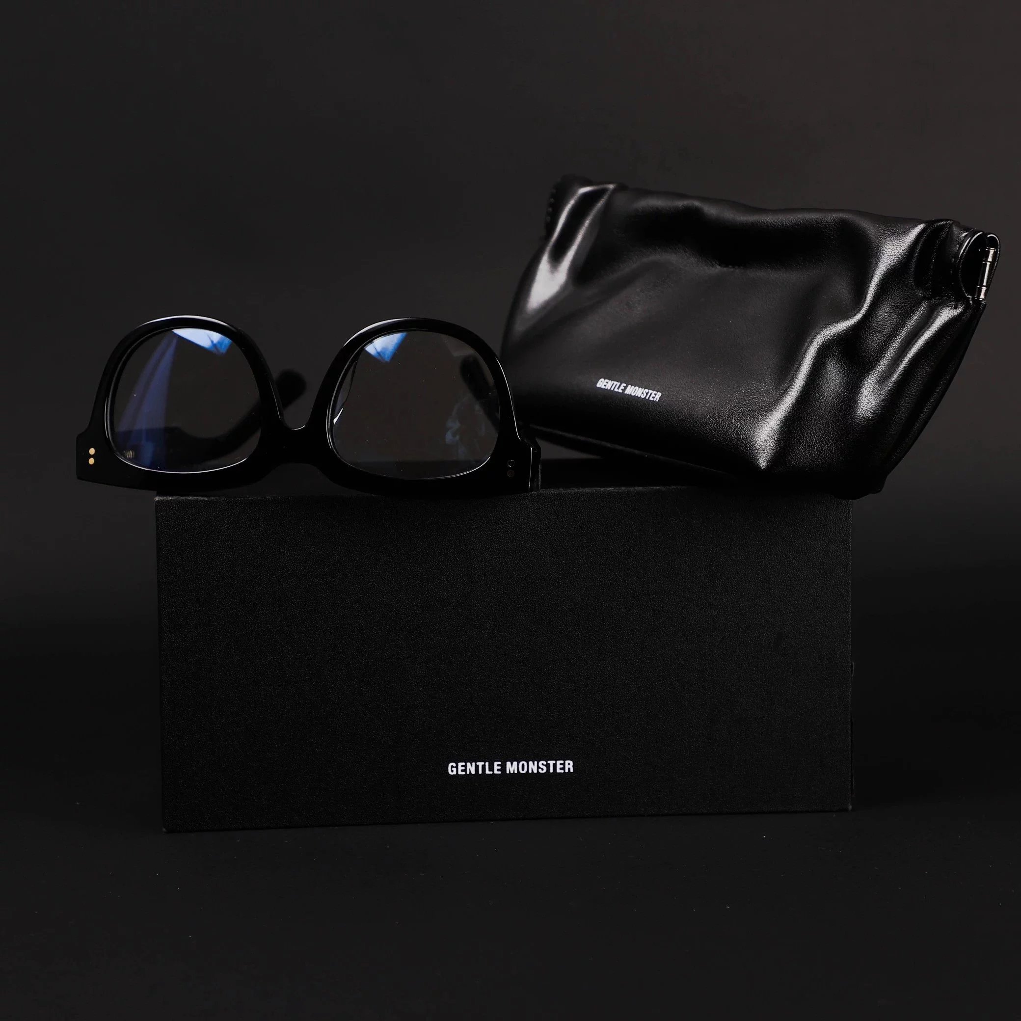 Item ID 8414 Two options - _Gentleman Monster_ - UNA.C-UNA.CN sheet Zeiss flat lens