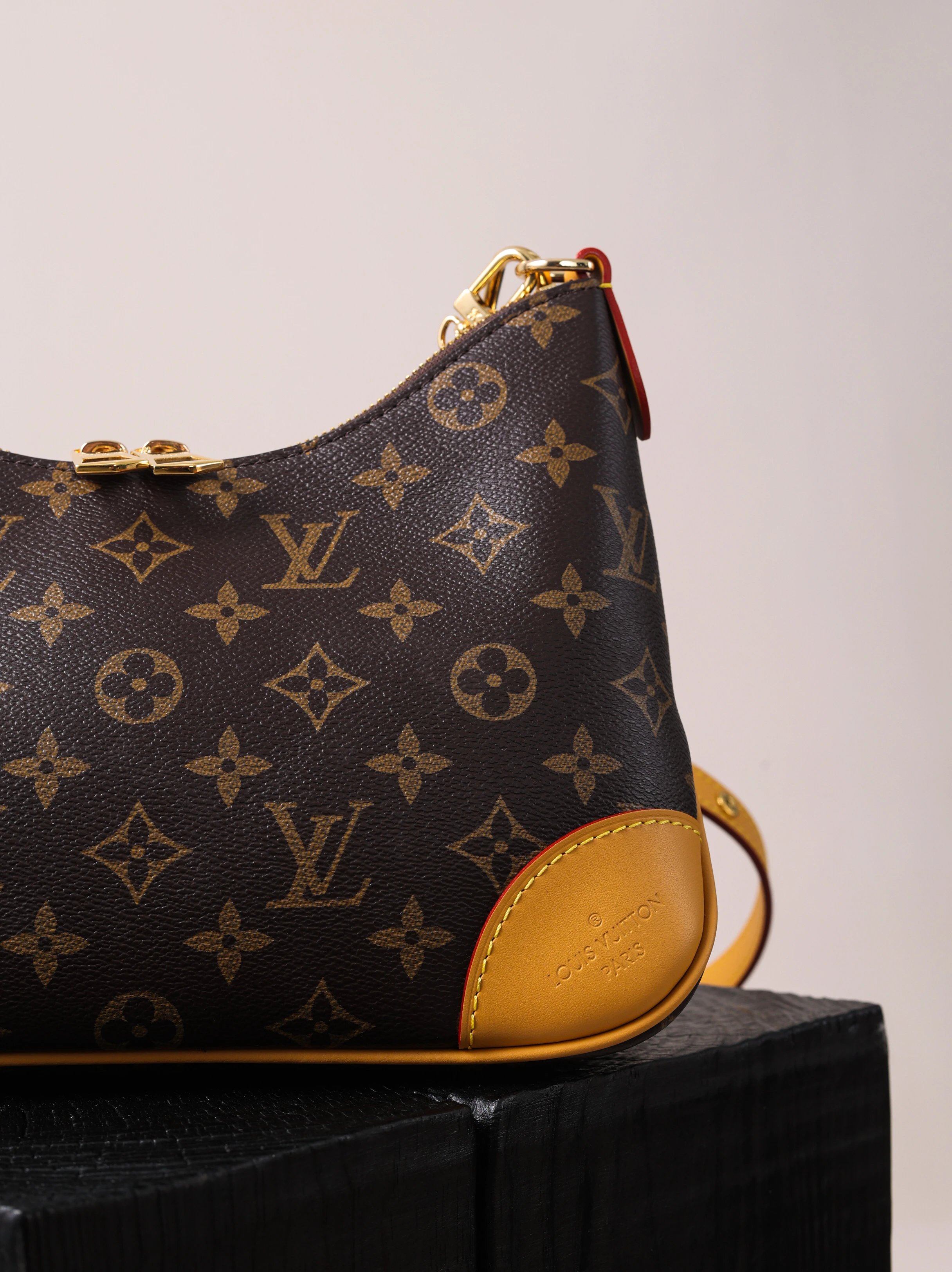 Item ID 8484 Haute Couture -2021ss - Classic Old Flower Series - Bull Horn Shoulder