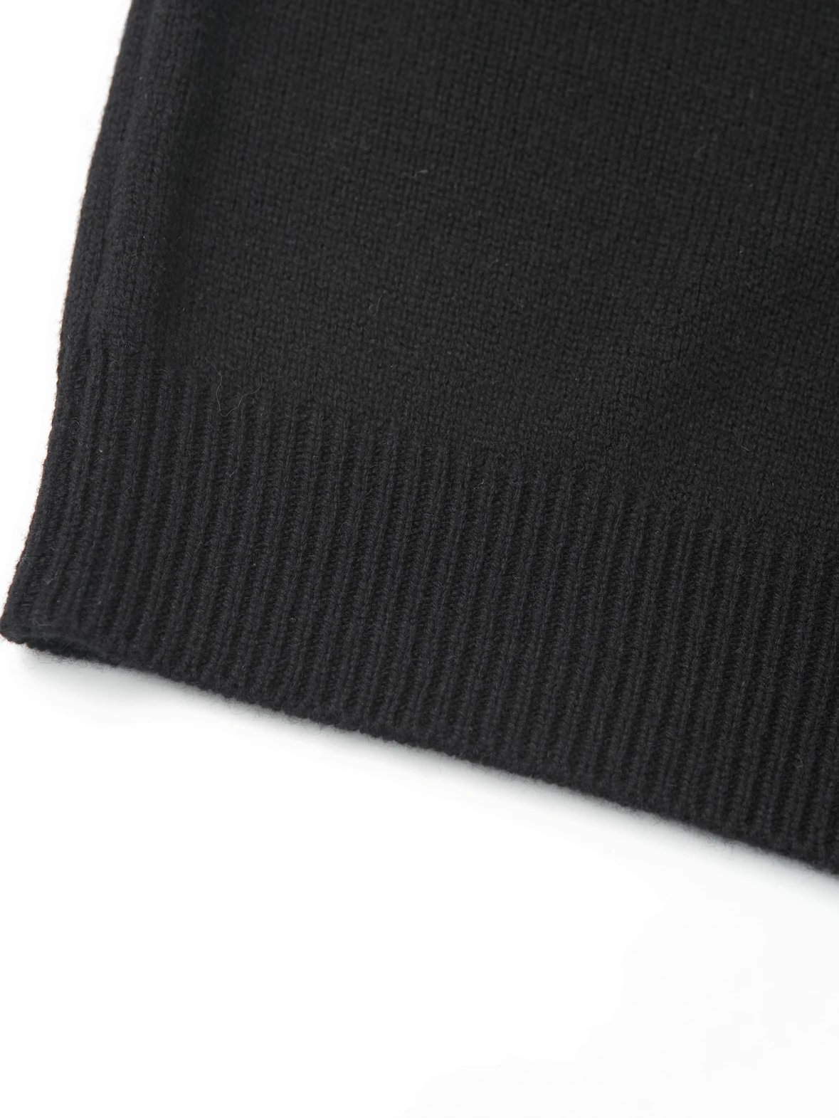 Item ID 8083 L0EWE Luo Yiwei “100% Superfine merino wool ”FW23Logo Embroidered roun