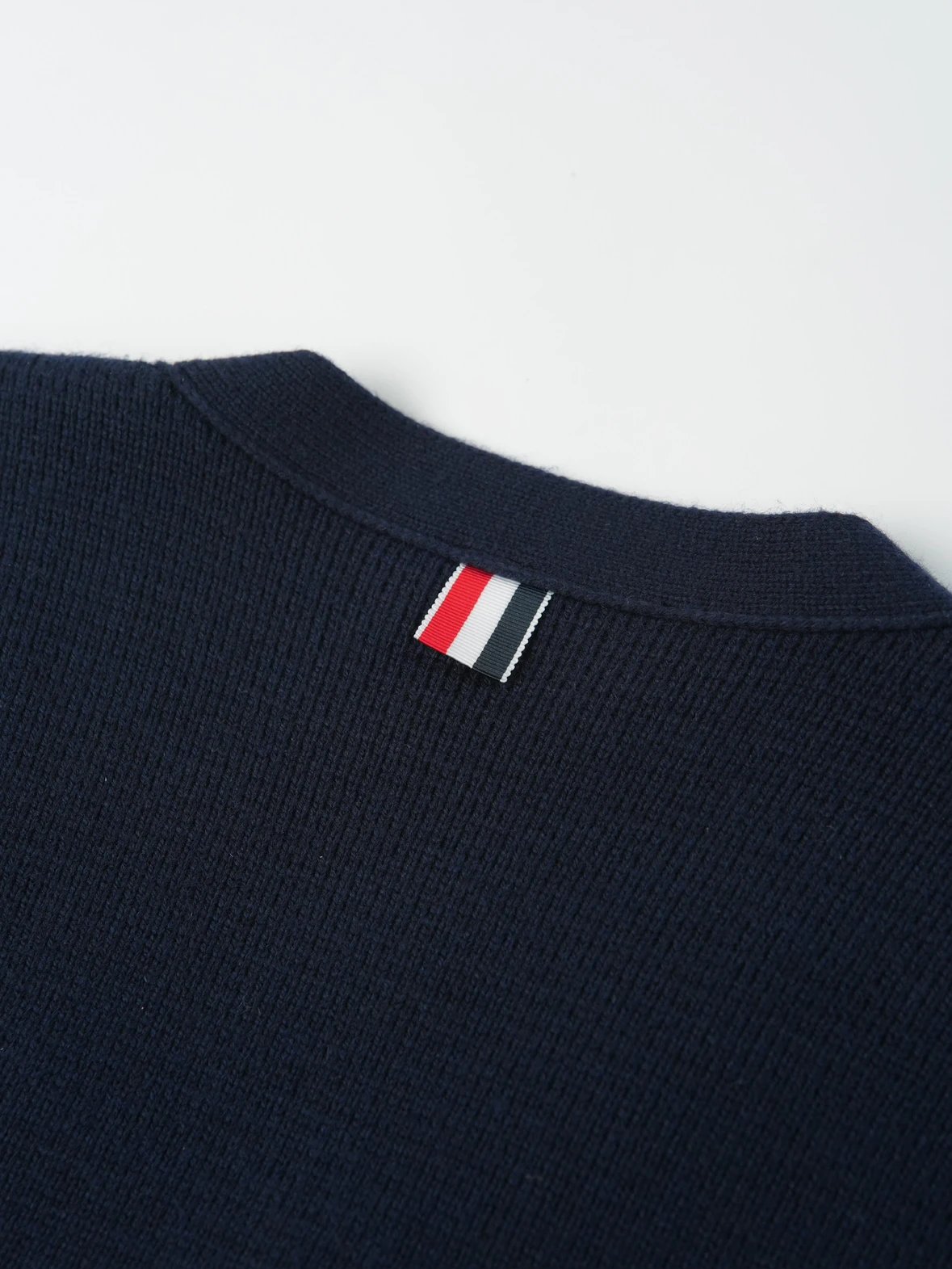 Item ID 8005 striped long sleeves single breasted V collared sweater