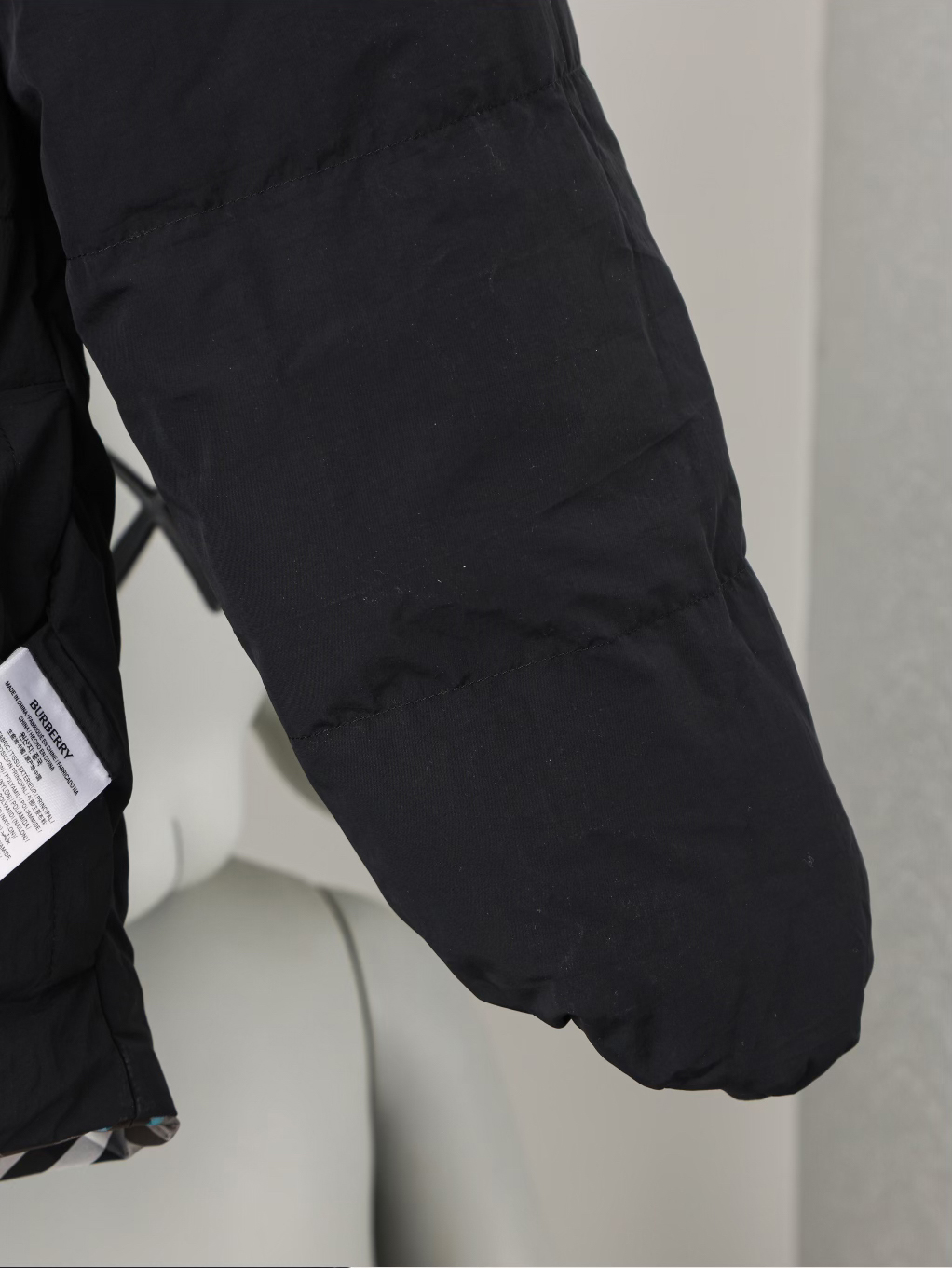 Item ID 8107 Burberr%-BBR-2024ss- Twill series - Reversible down jacket - Double-si