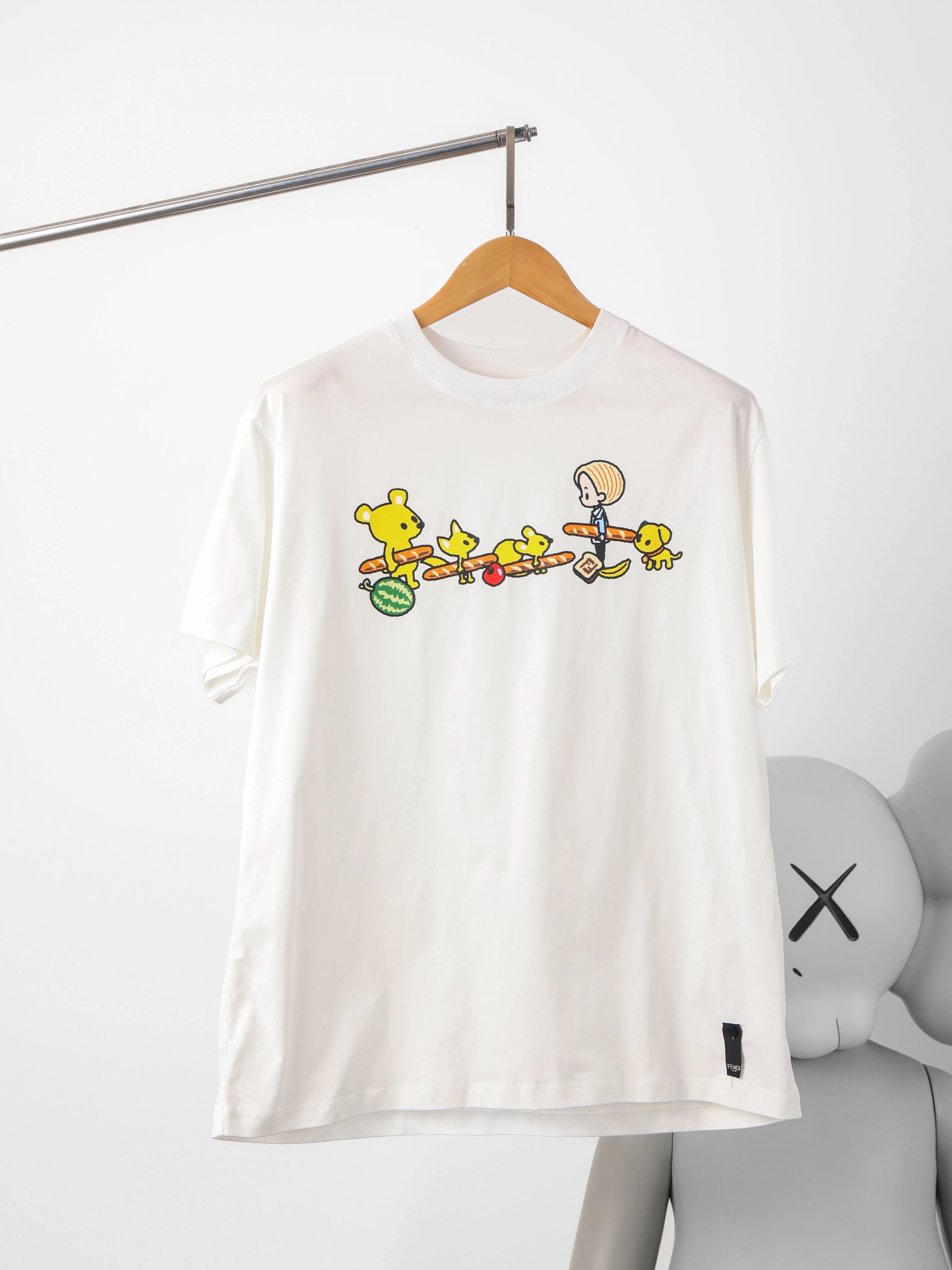 Item ID 8312 Fend1-Fendi-2025s - New Cartoon Hot Dog Bear Pattern Short Sleeve - Kn