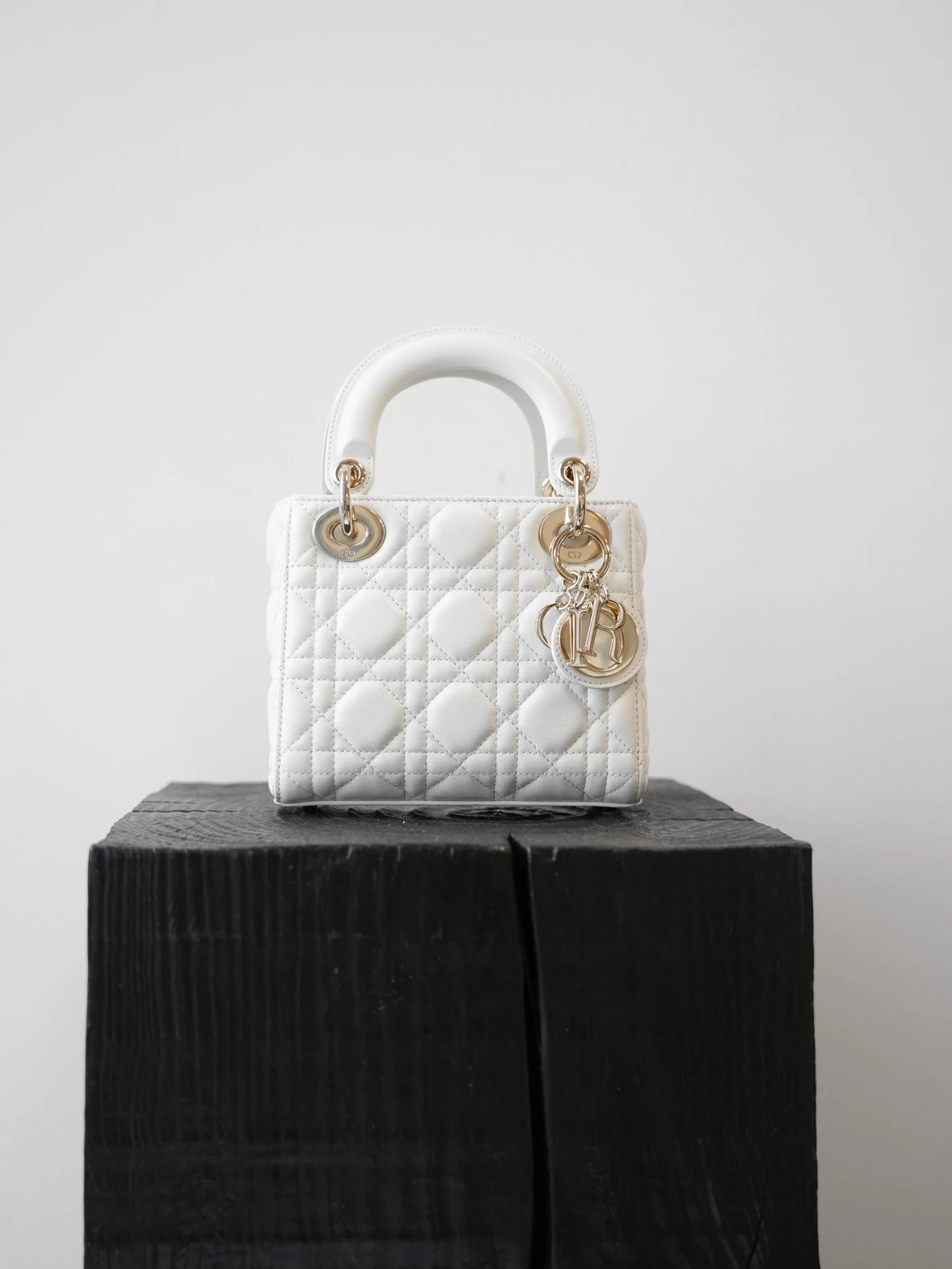 Item ID 8420 -Lady-ABCD1or-“ Imported natural leather ” Detachable chain shoulder s
