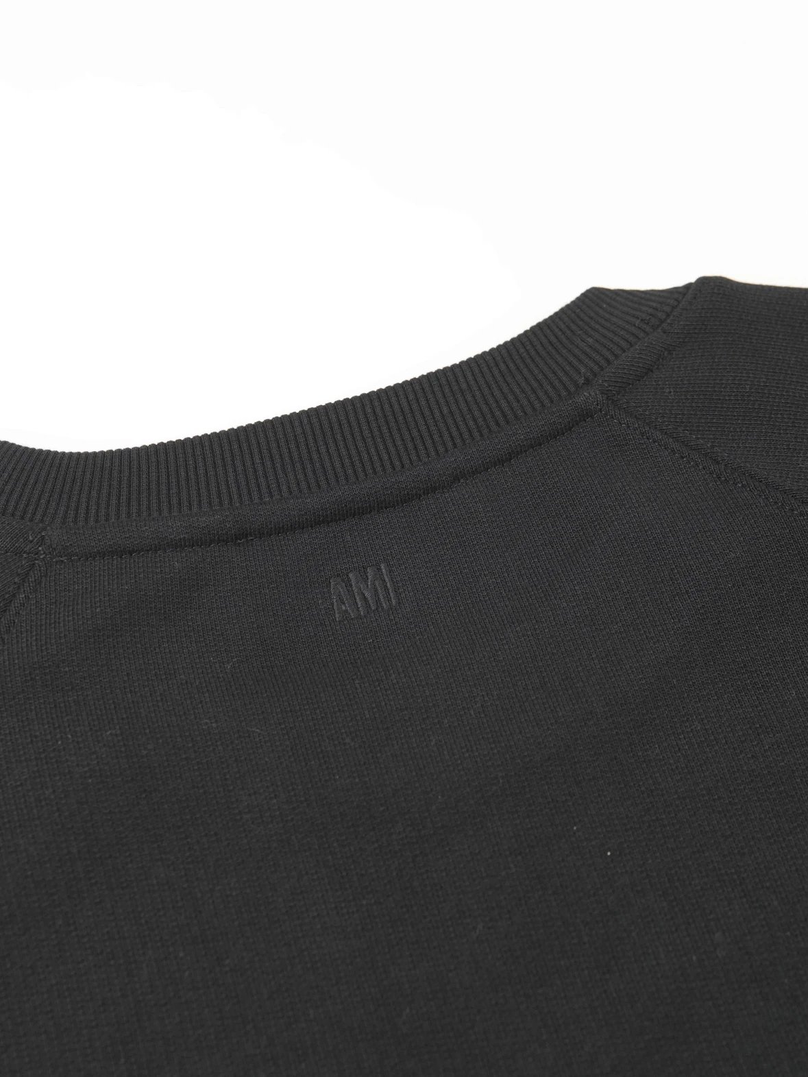 Item ID 8070 AMI solid color logo “ Correct spacer embroidery ”“ Multi-color dyeing