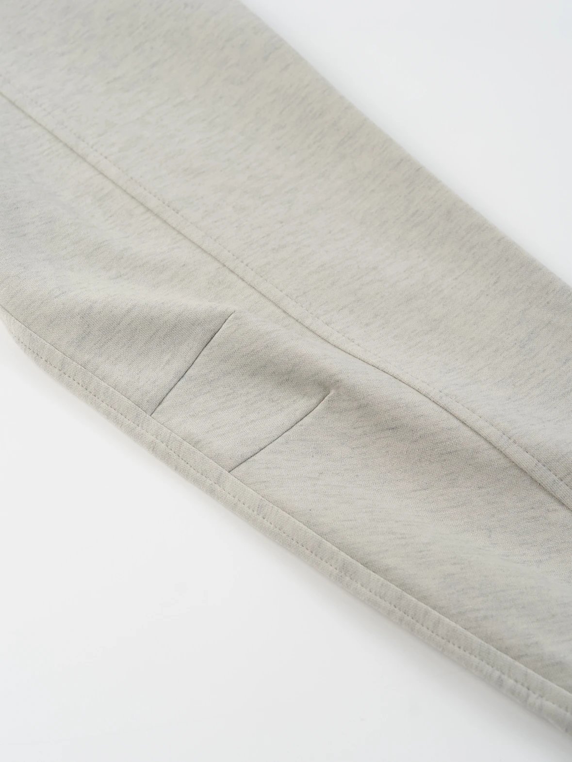 Item ID 8054 raff -FW23- solid color Logo Embroidered zipper long sleeve baseball j