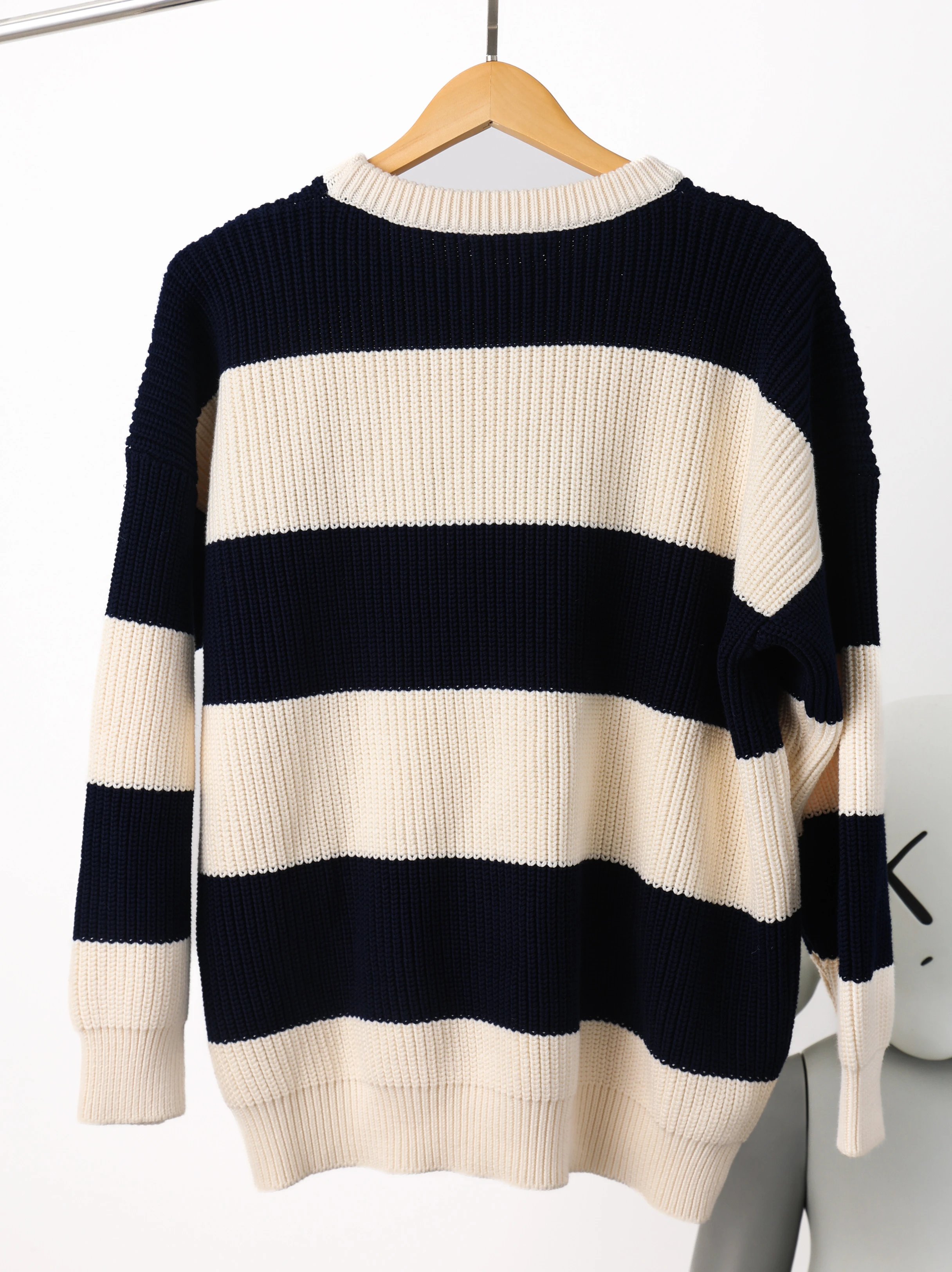 Item ID 8254 CEL1NE- Celine -2024ss- striped jacquard letter sweater - knitted loos