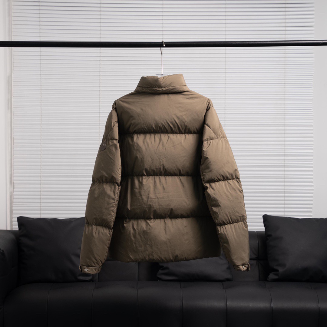 蒙口羽绒服_皮革标识拉链款