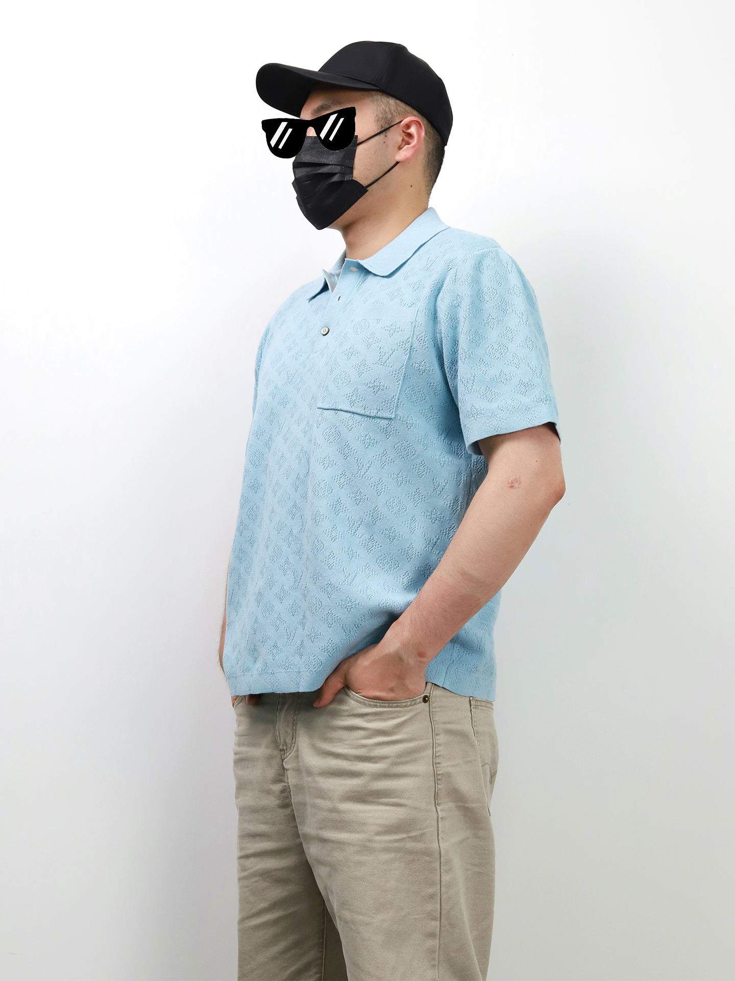 1V hollow-out pocket knitted polo