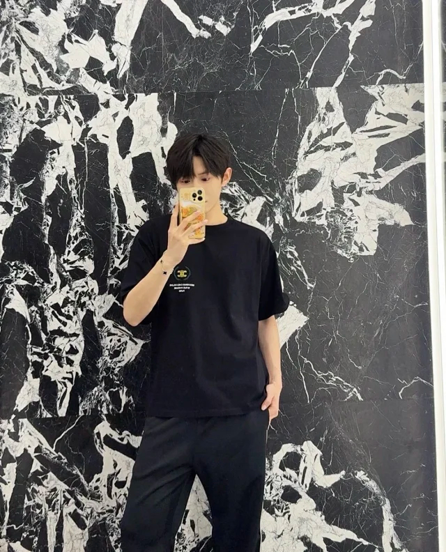 Item ID 9085 CHANE1 Suede Soft Long staple Cotton Fabric Round Neck Logo Embroidered Short Sleeve T-shirt