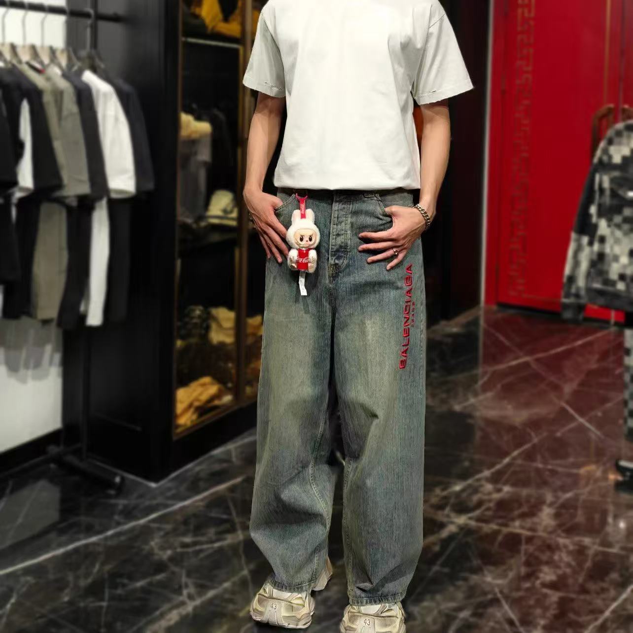 BLCG 3D Embroidered Loose Jeans
