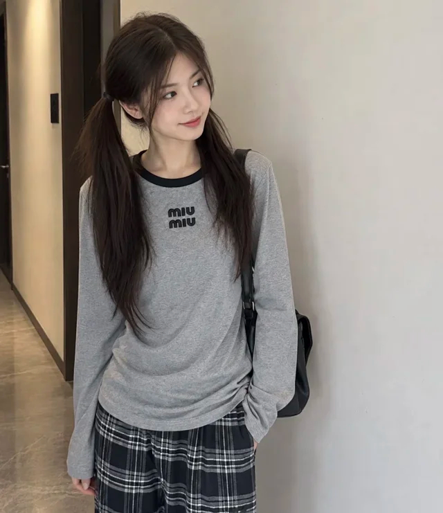 Item ID 9107 M1UM1U Autumn Lazy Style  Fixed-dyed Flower Grey Main Fabric, Long-sleeved Cotton Loose Knitted Dropped Shoulder Sleeve, Long-sleeved T-shirt
