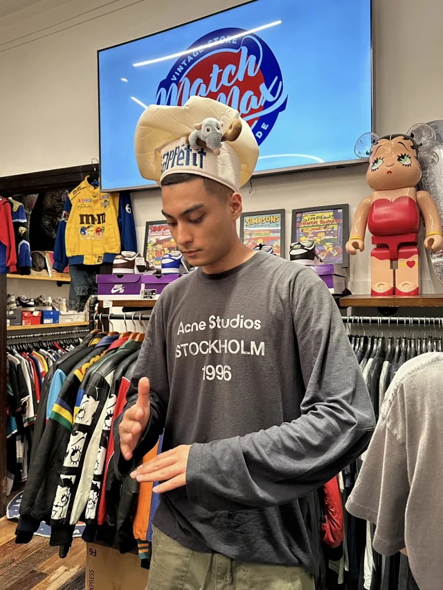 Acne Letter print round neck off shoulder long sleeved shirt