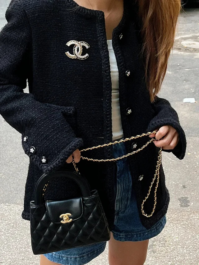 Item ID 9057 CHANE1 Kelly diamond patterned cowhide chain carrying shoulder bag
