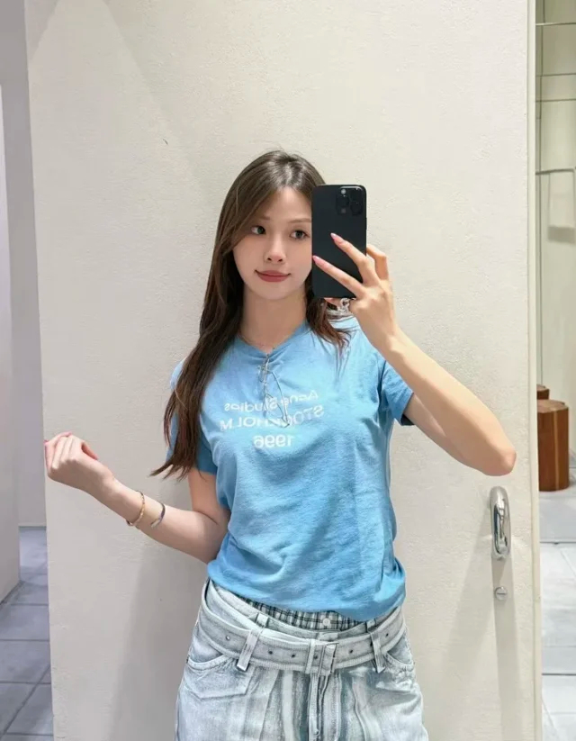 Item ID 9075 Acne Lazy Style 1996 Series Classic Logo Printed Short Slimming T-shirt Unisex