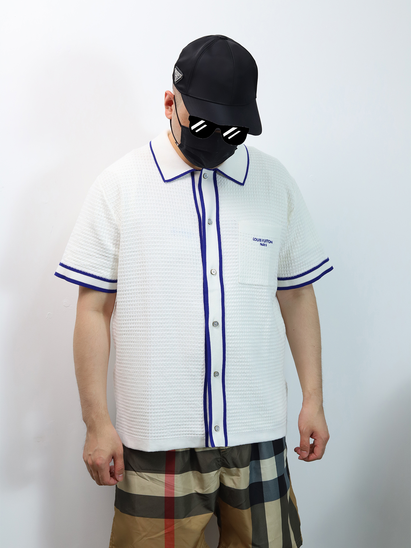 1V waffle knit shirt