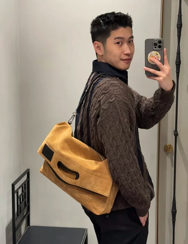 Item ID 9088 LOE Bob special structure hand-held hollowshoulder bag imported thick suede foldable design leather patch cowhide