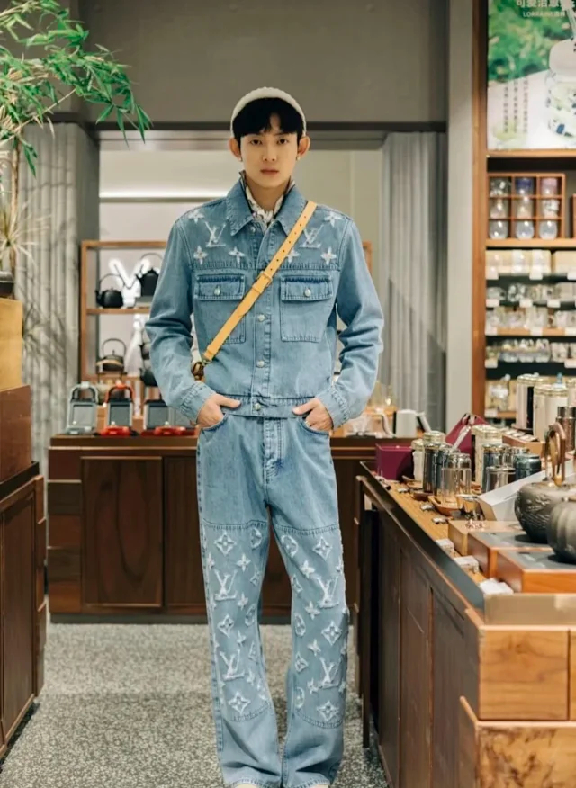 Item ID 9113 1V High-end custom FW26 Logo single-breasted lapel pocket long-sleeved denim jacket