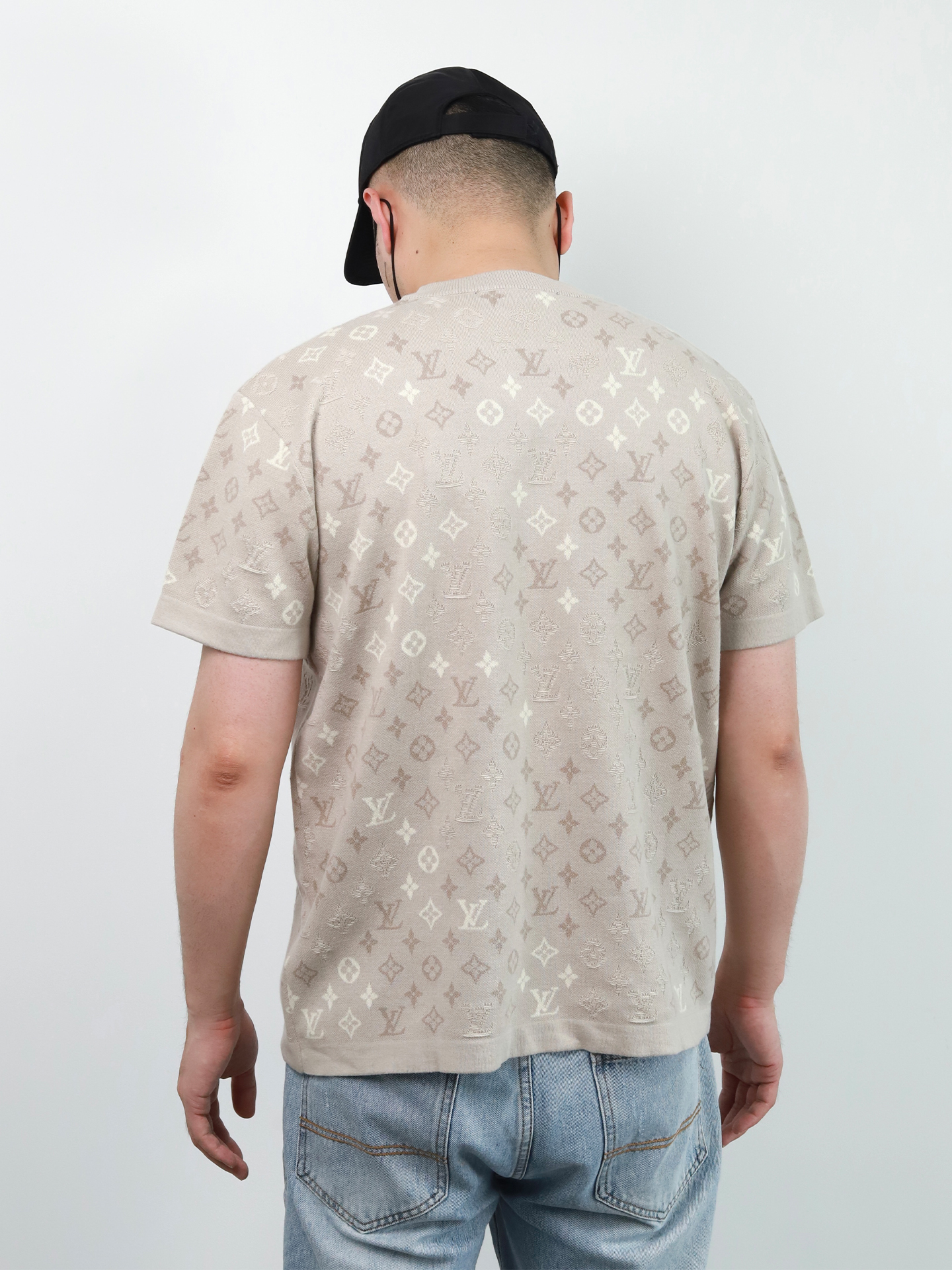 1V Monogram gradient knitting tee