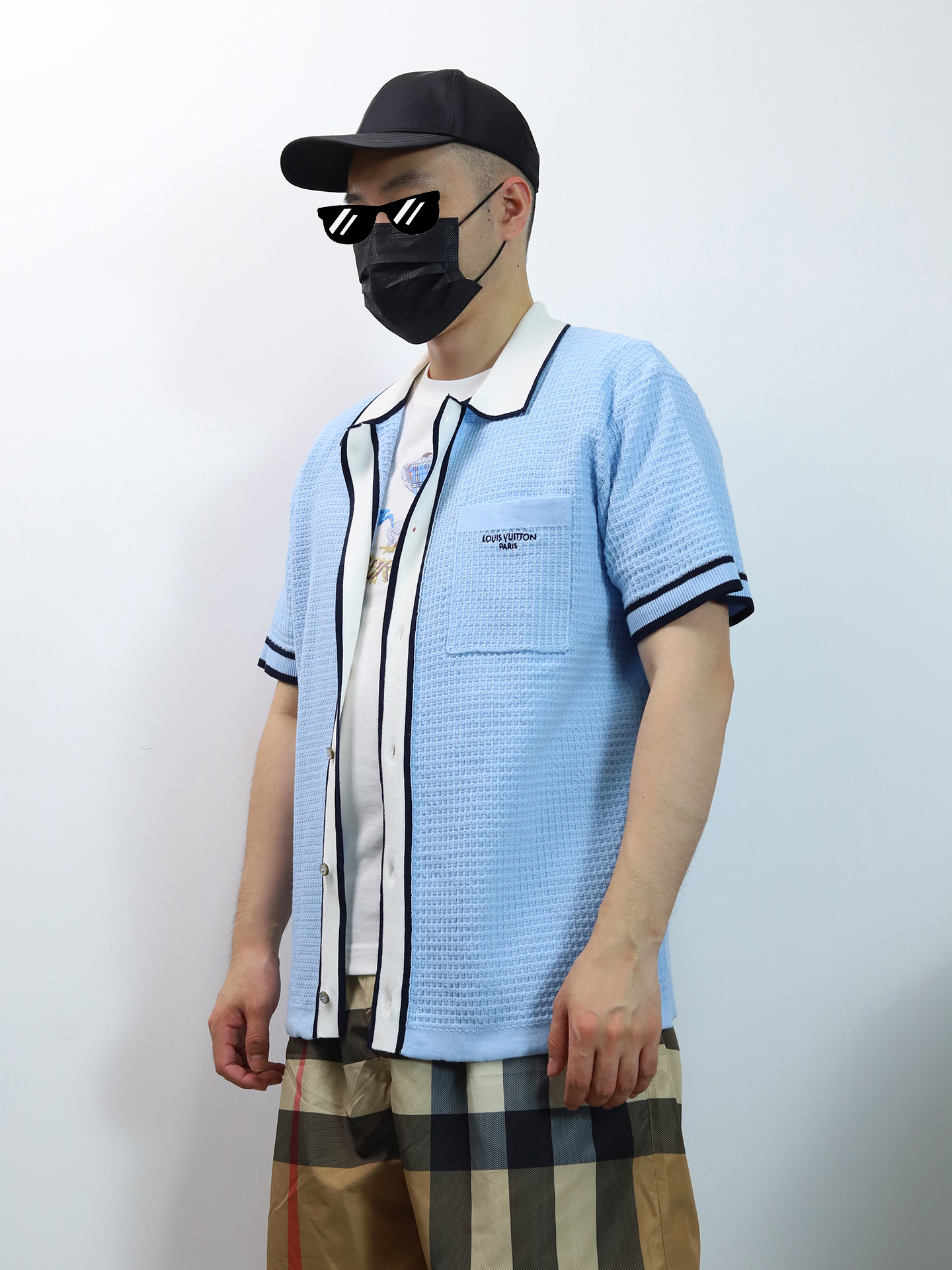 1V waffle knit shirt