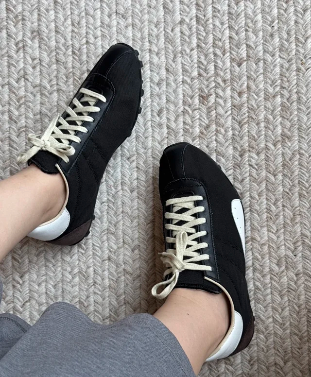 Item ID 9090 Maison Margiela Sprinters calf leather studded contrasting round toe lace up low cut athletic training shoes