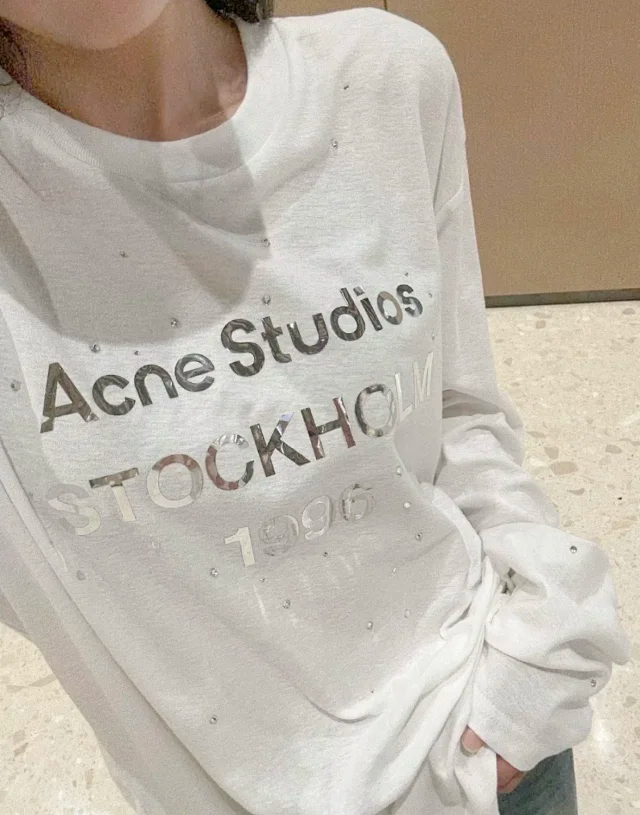 Item ID 9094 Acne FW25 Imported Mirror Patch 1996 Series Classic Starry Sky, Distressed Vintage Casual Long-sleeved T-shirt