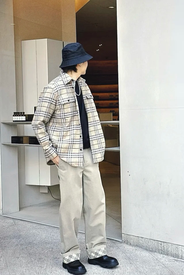 Item ID 9099 BBR Burberry checkered shirt, natural black ox horn, made of sheep wool, loose-fitting pointed-collar long-sleeved shirt jacket