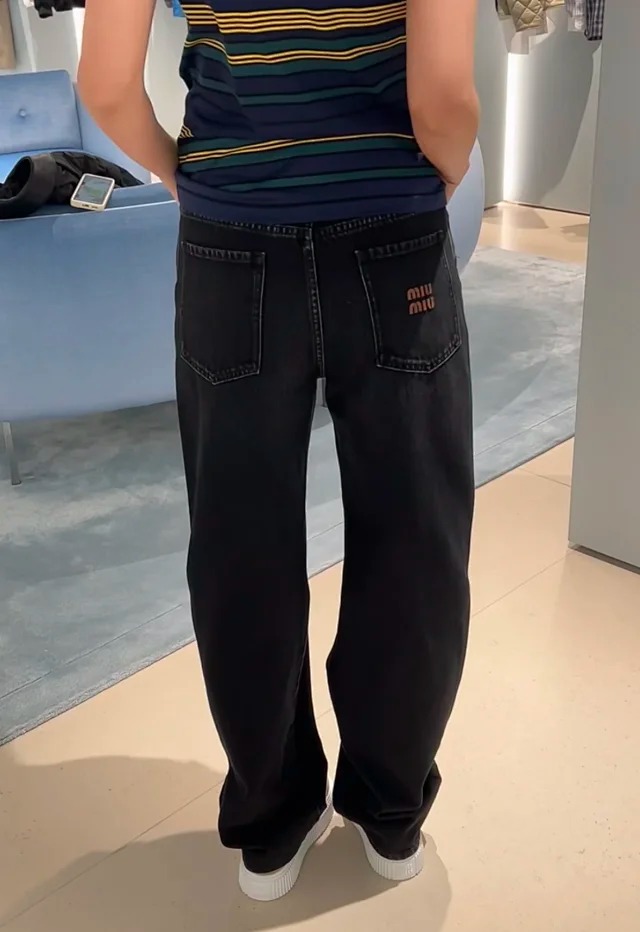 Item ID 9014 M1U solid color washed denim jeans with embroidered back pocket