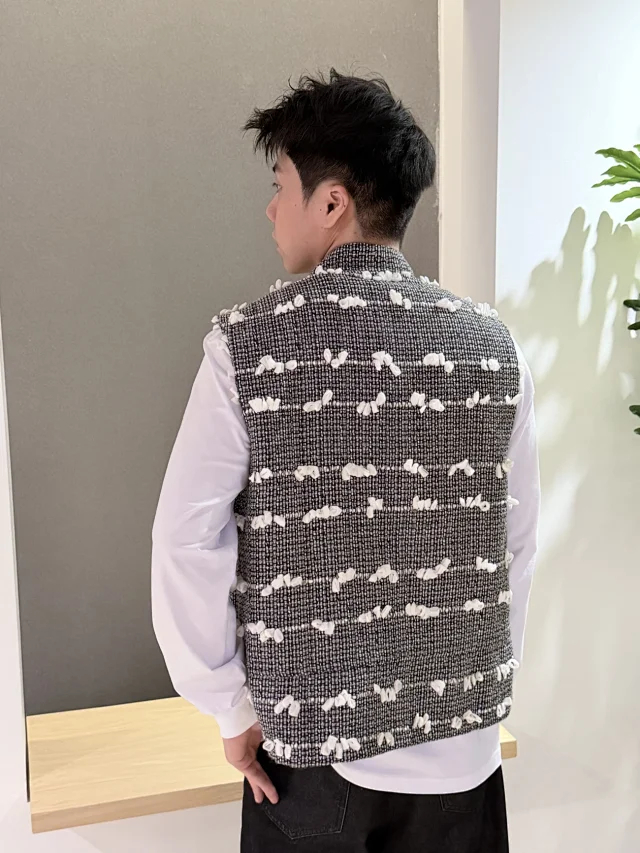 Item ID 9111 CHANEL FW26 Cloud Vest, color-block bowknot decoration, lapel, single-breasted vest