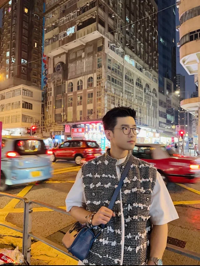Item ID 9111 CHANEL FW26 Cloud Vest, color-block bowknot decoration, lapel, single-breasted vest