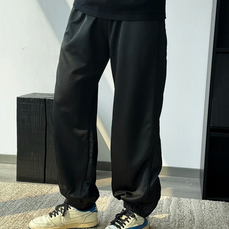 Item ID 9026 MM6 Numeric Signature Zipper Legged Woven Sports Pants
