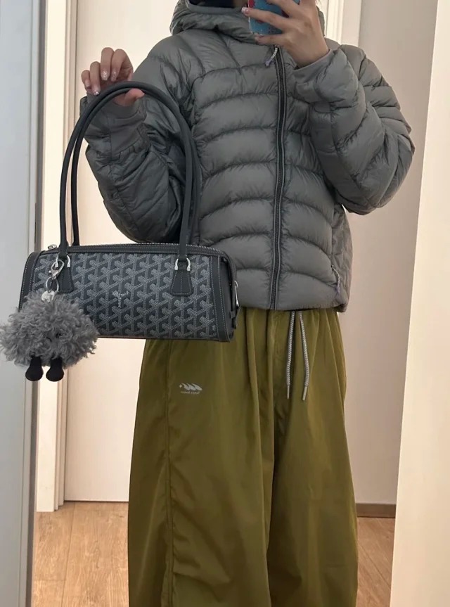 Item ID 9027 GOYARD Bonbonniere Classic Monogram Canvas & Cowhide Leather Baguette Shoulder Bag